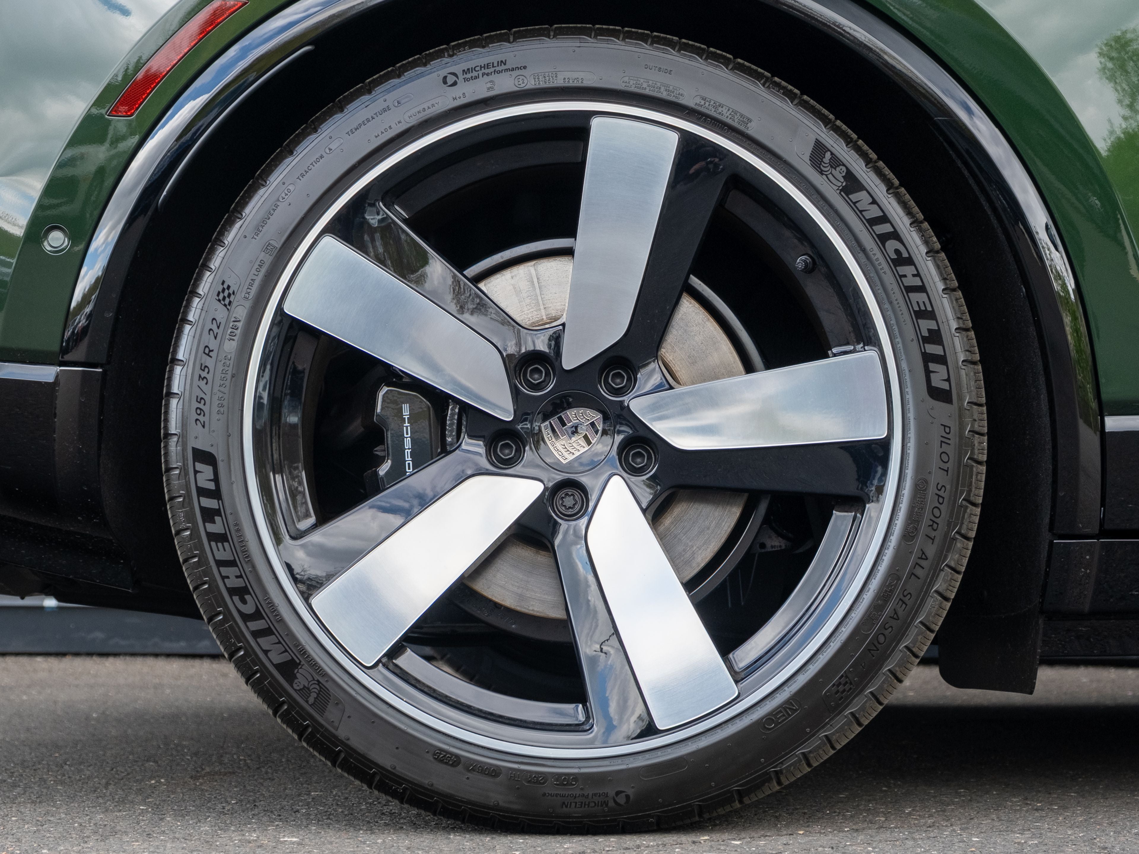 2026 Porsche Macan Electric Turbo