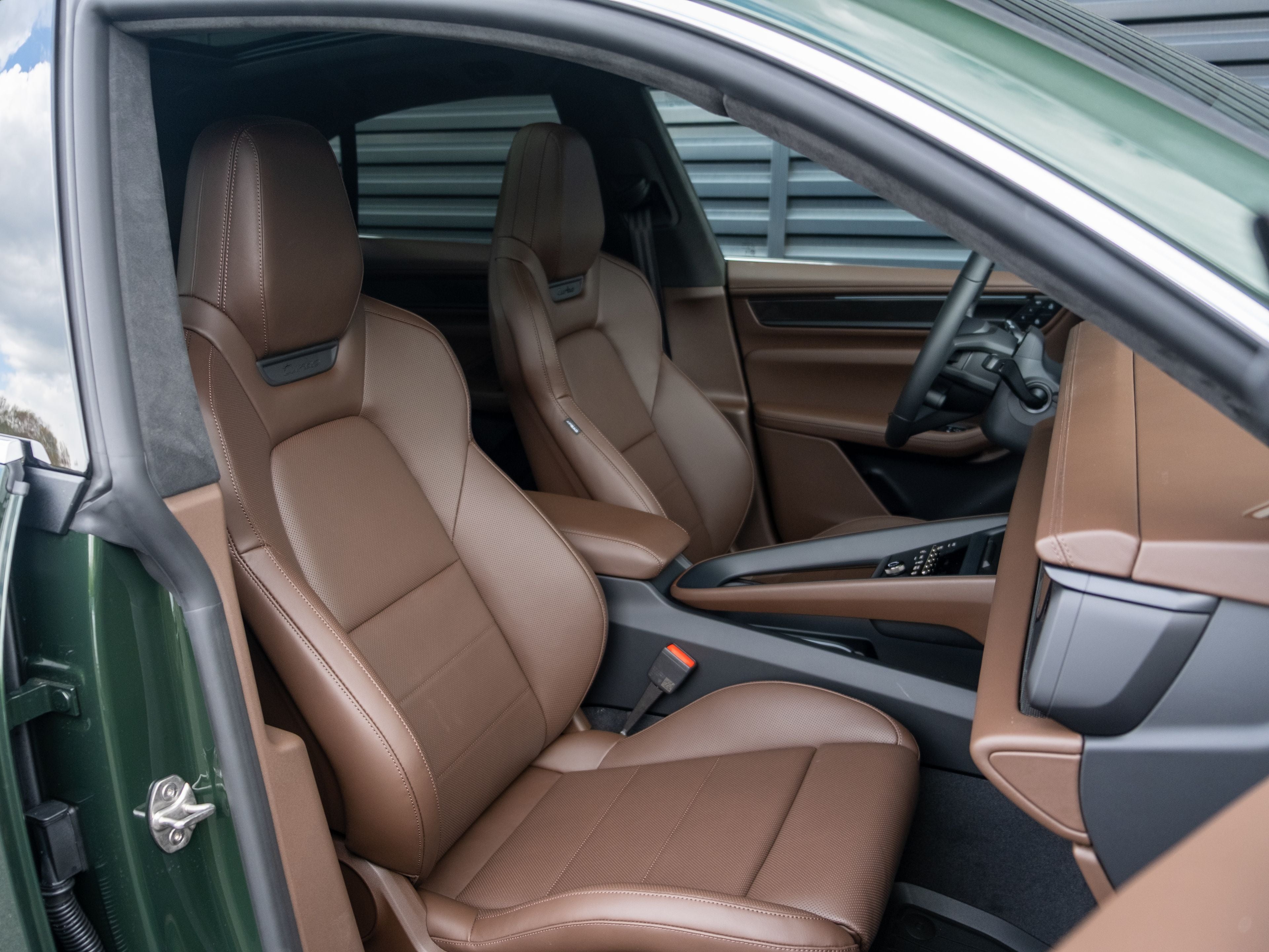 2026 Porsche Macan Electric Turbo