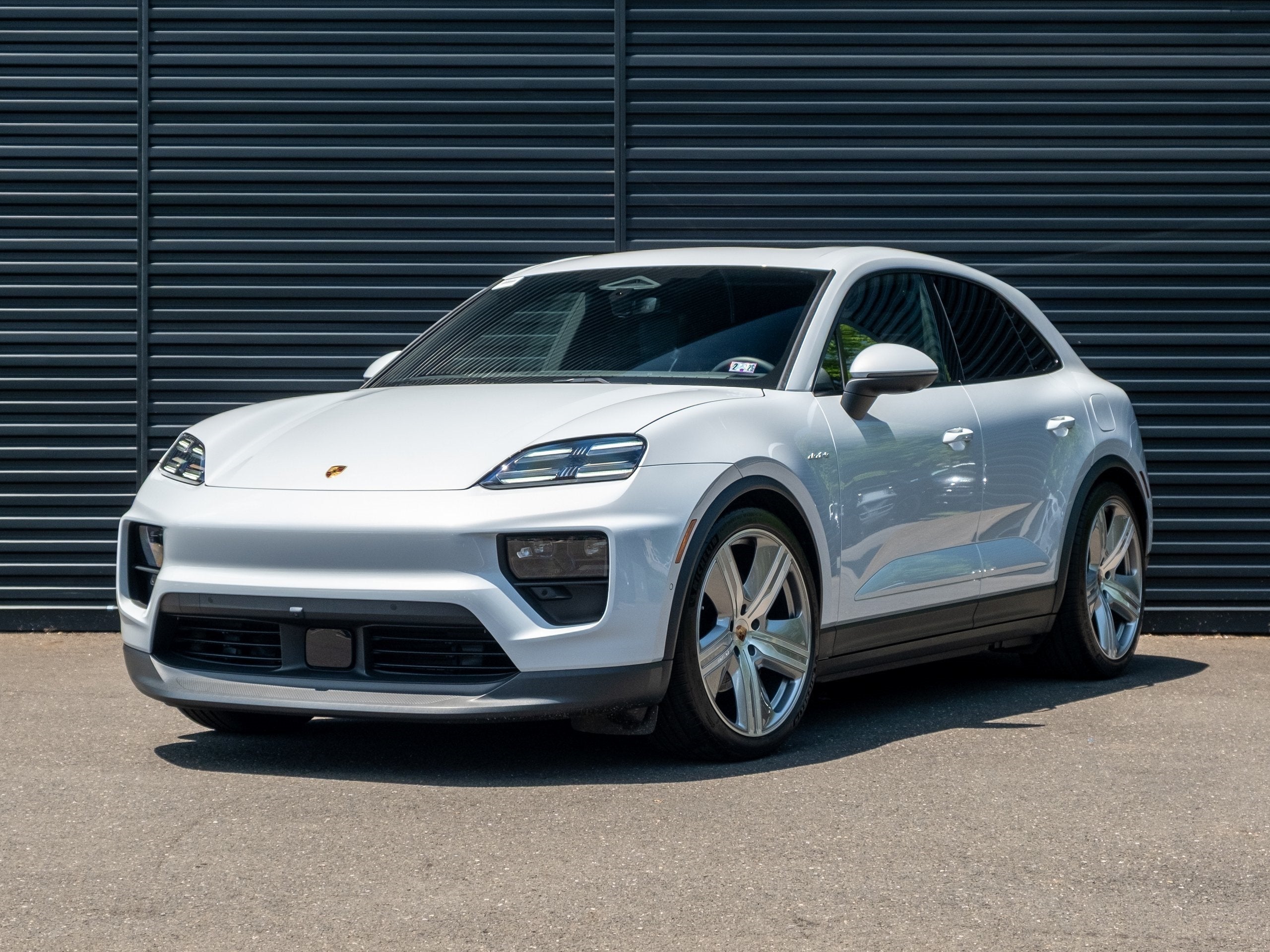 2025 Porsche Macan Electric EV