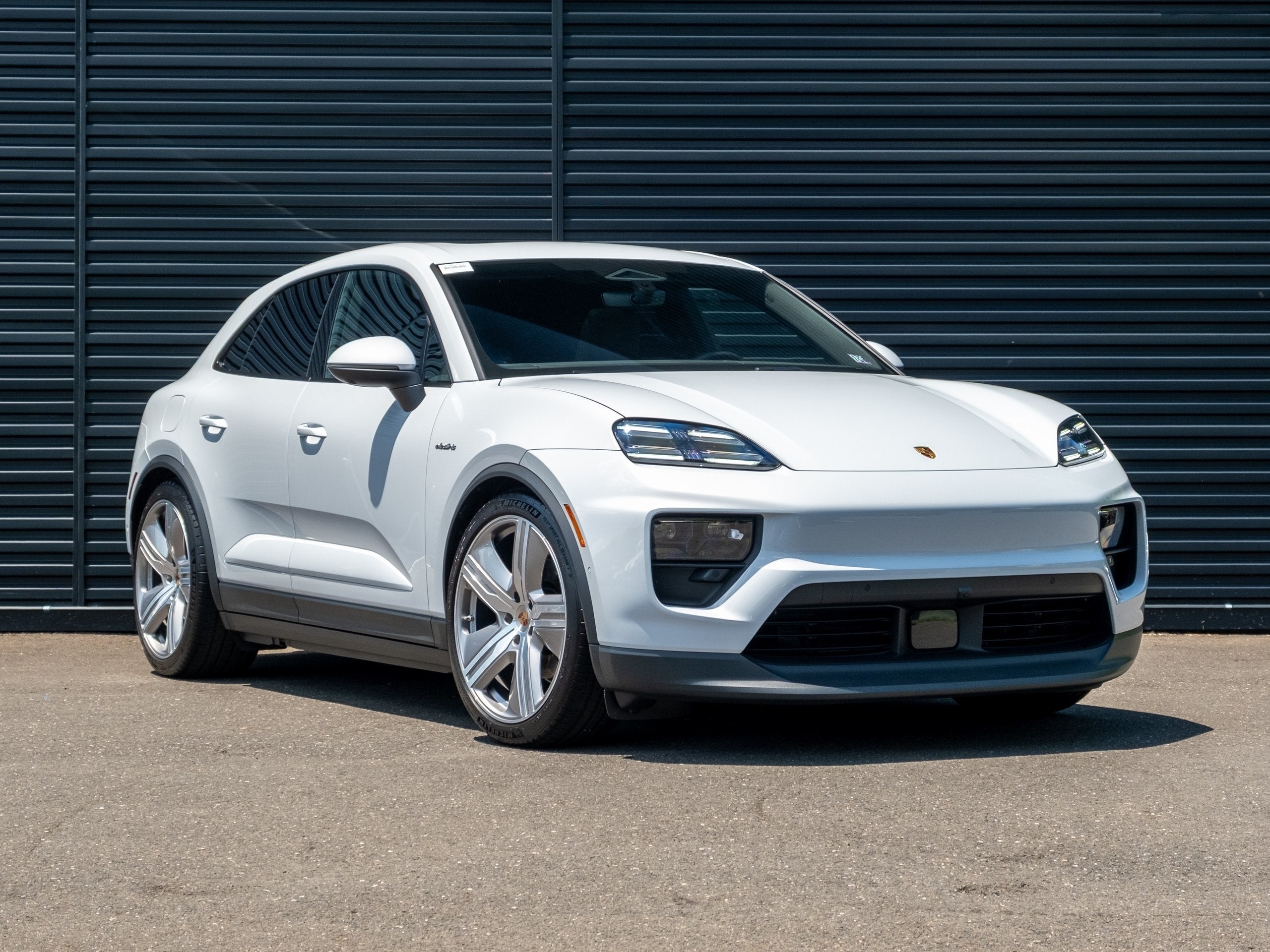2025 Porsche Macan Electric EV