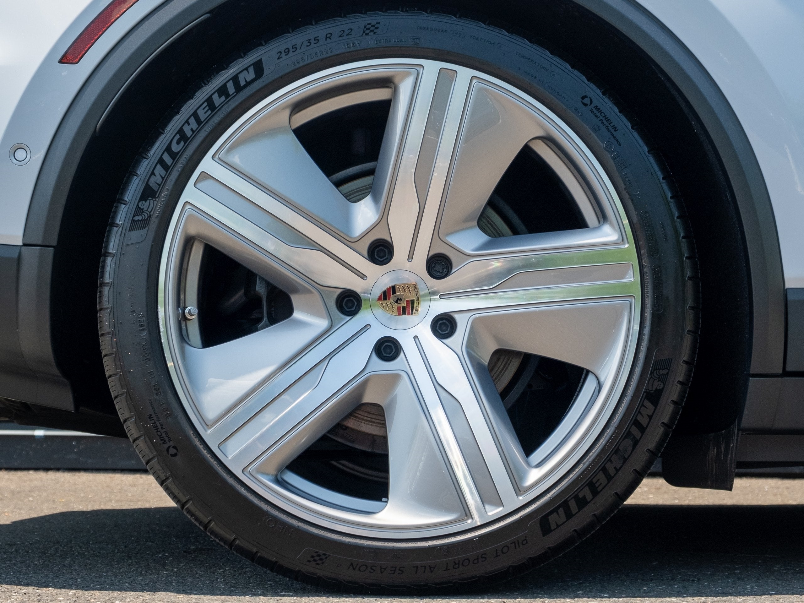 2025 Porsche Macan Electric EV