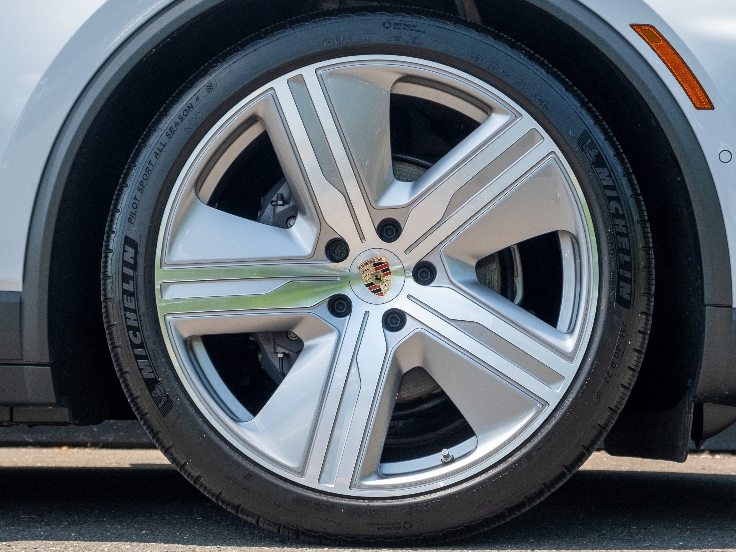 2025 Porsche Macan Electric EV