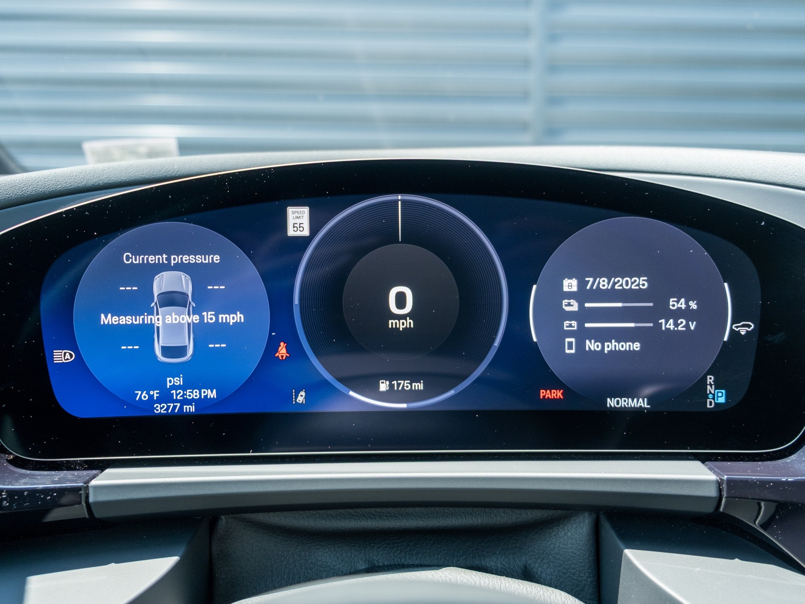 2025 Porsche Macan Electric EV