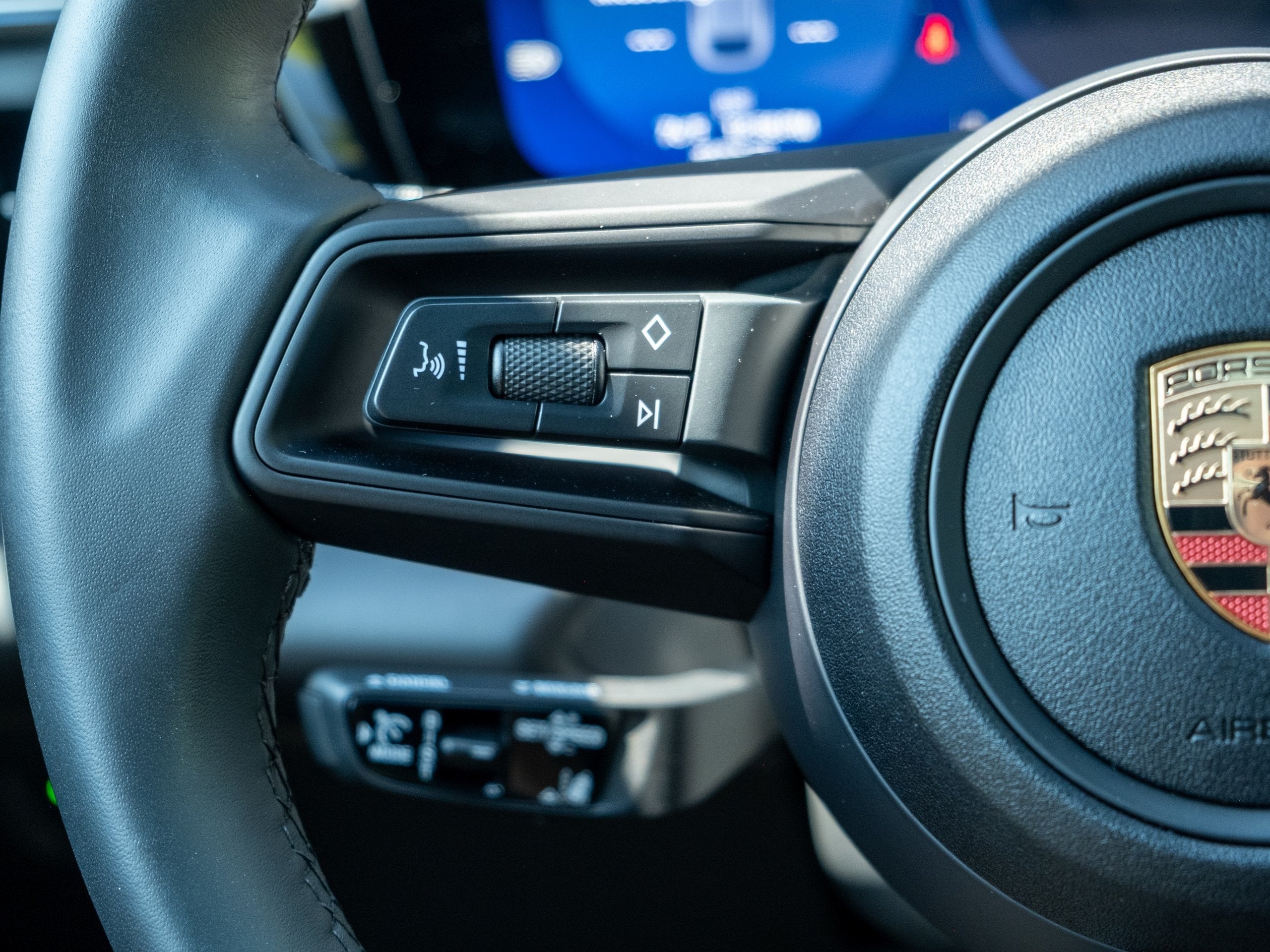 2025 Porsche Macan Electric EV