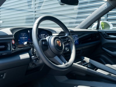 2025 Porsche Macan Electric EV