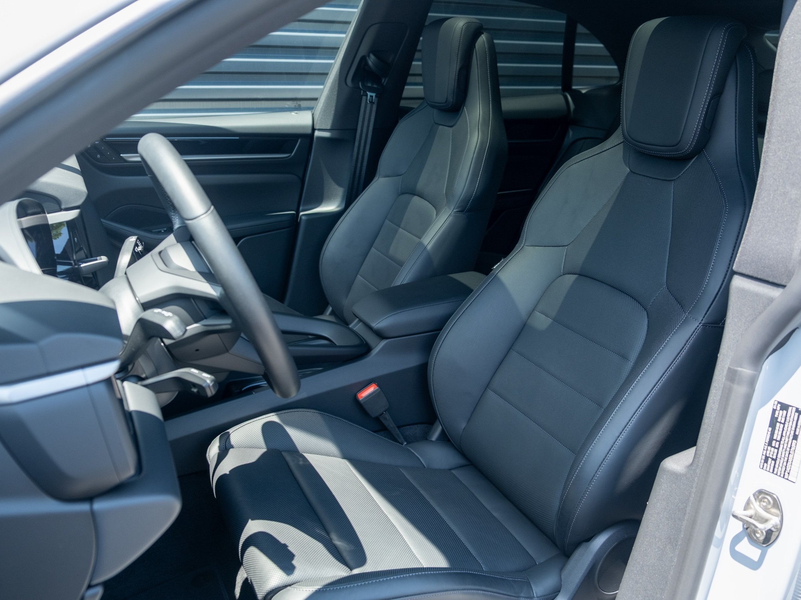 2025 Porsche Macan Electric EV