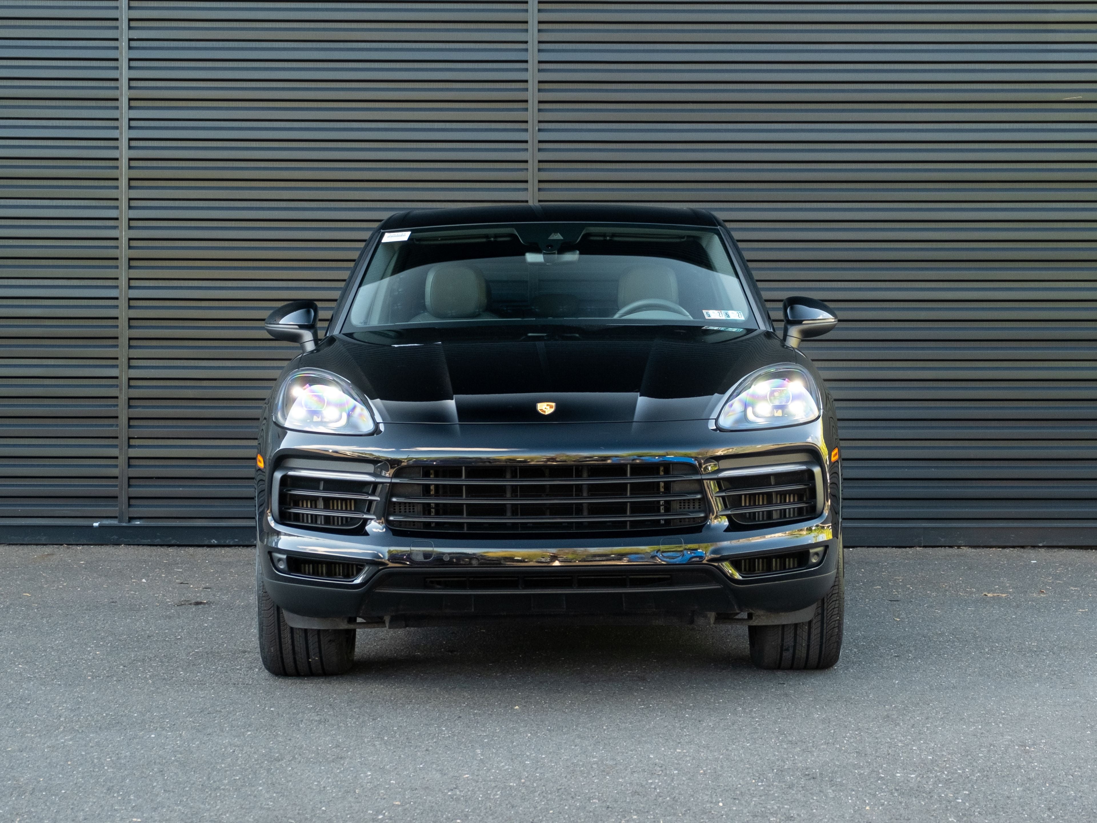 2022 Porsche Cayenne E-Hybrid Base