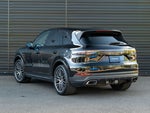 2022 Porsche Cayenne E-Hybrid Base