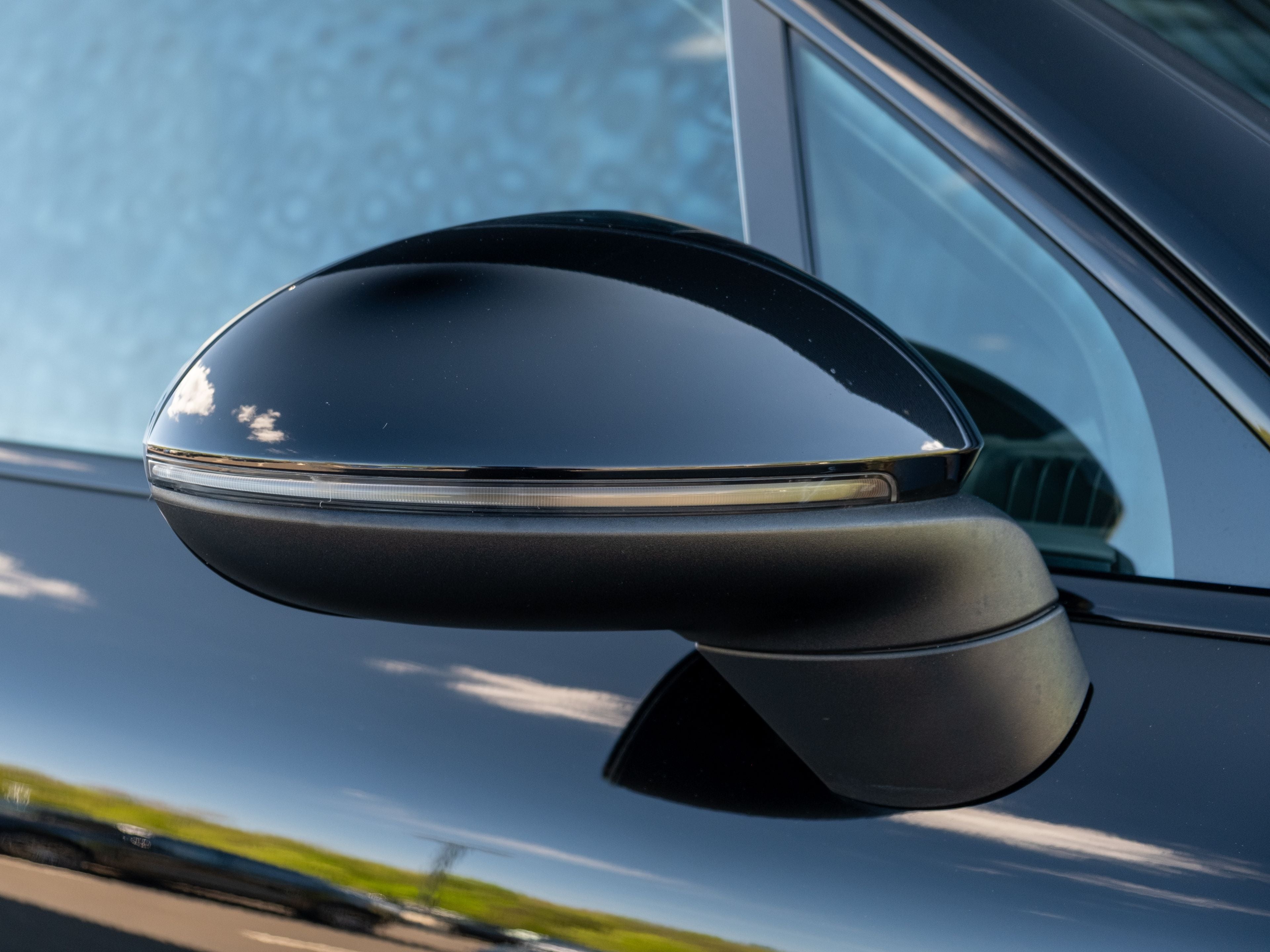 2022 Porsche Cayenne E-Hybrid Base