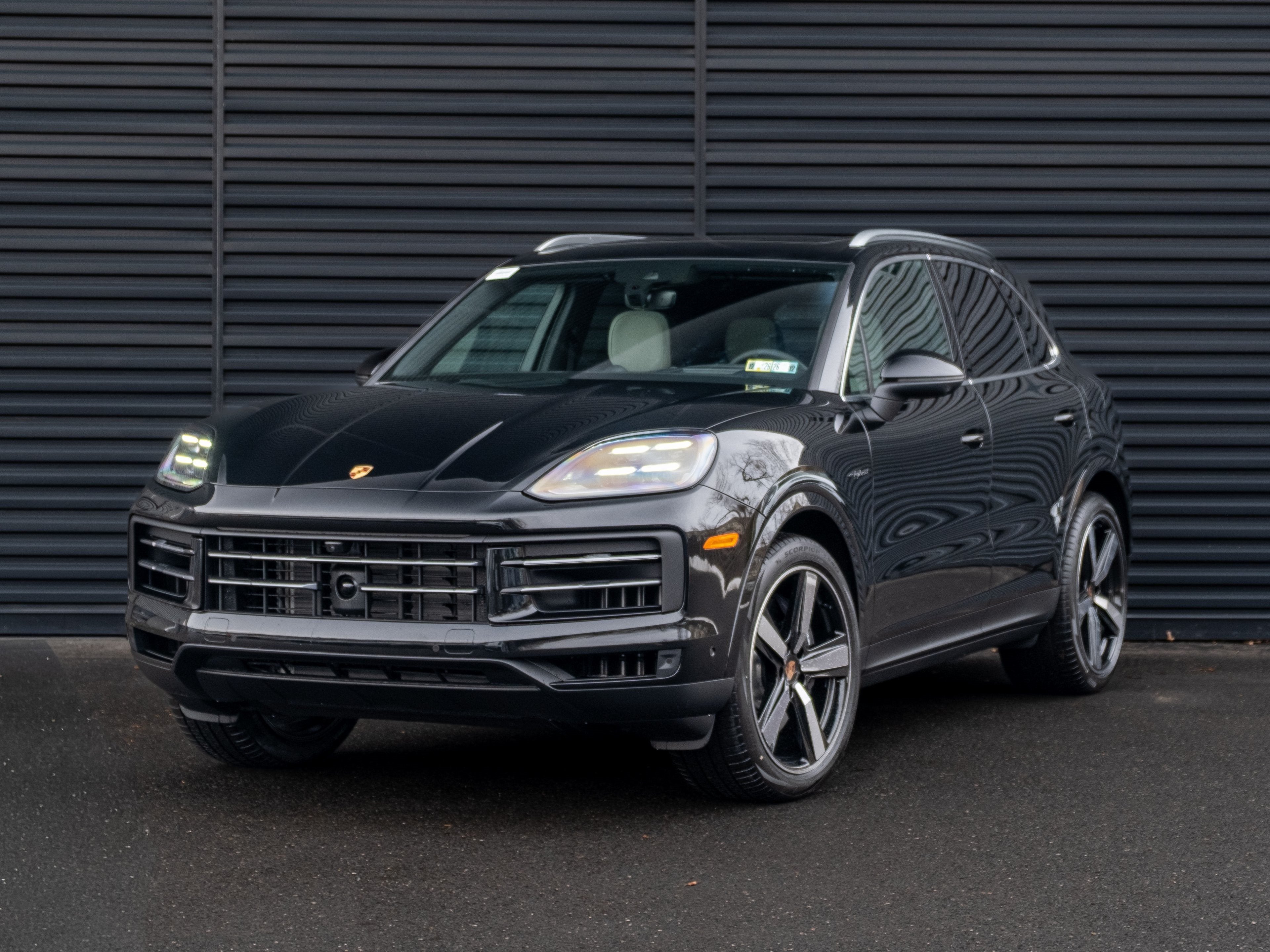 2026 Porsche Cayenne E-Hybrid Base