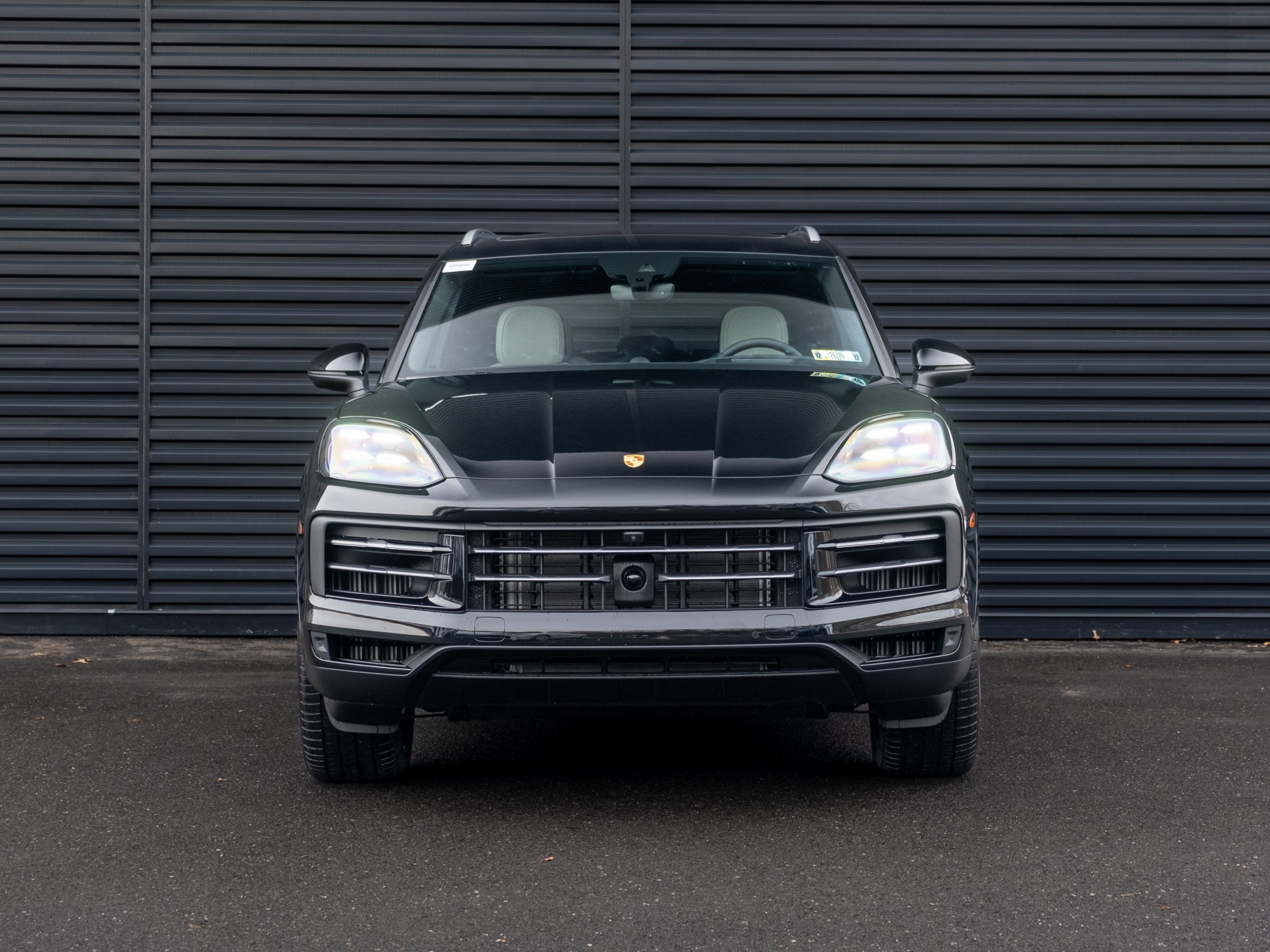 2026 Porsche Cayenne E-Hybrid Base