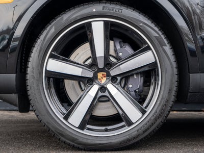 2026 Porsche Cayenne E-Hybrid Base