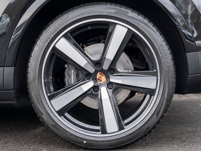 2026 Porsche Cayenne E-Hybrid Base