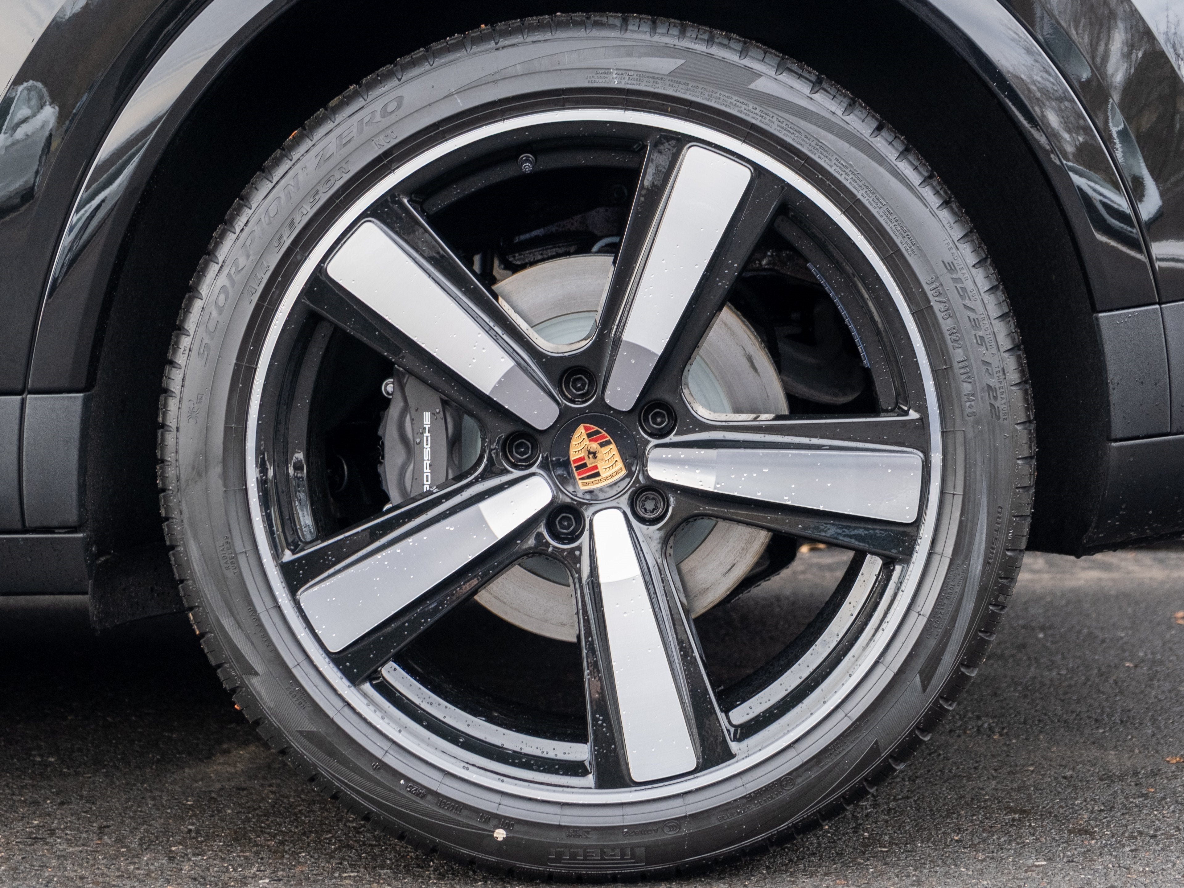 2026 Porsche Cayenne E-Hybrid Base