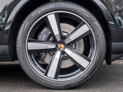 2026 Porsche Cayenne E-Hybrid Base