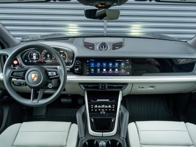 2026 Porsche Cayenne E-Hybrid Base