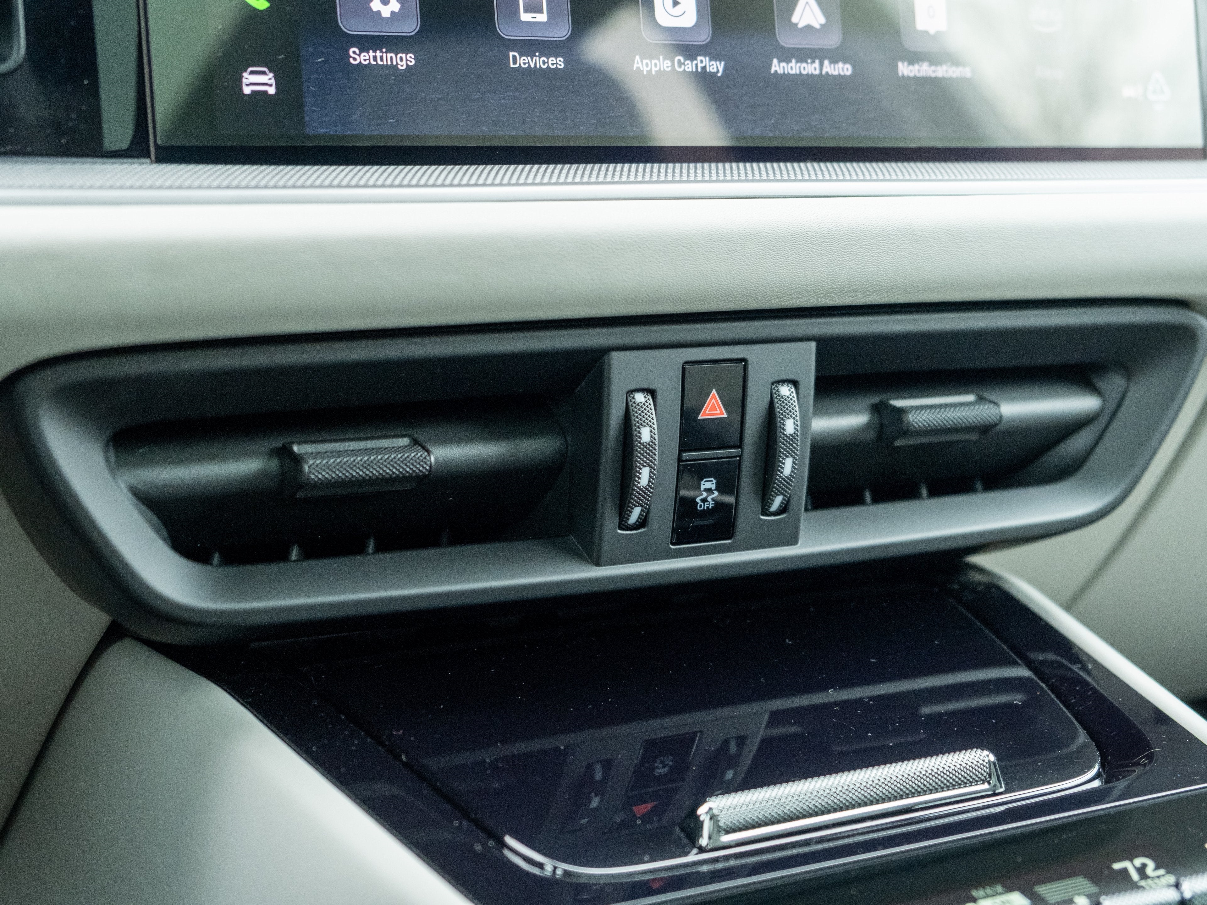 2026 Porsche Cayenne E-Hybrid Base