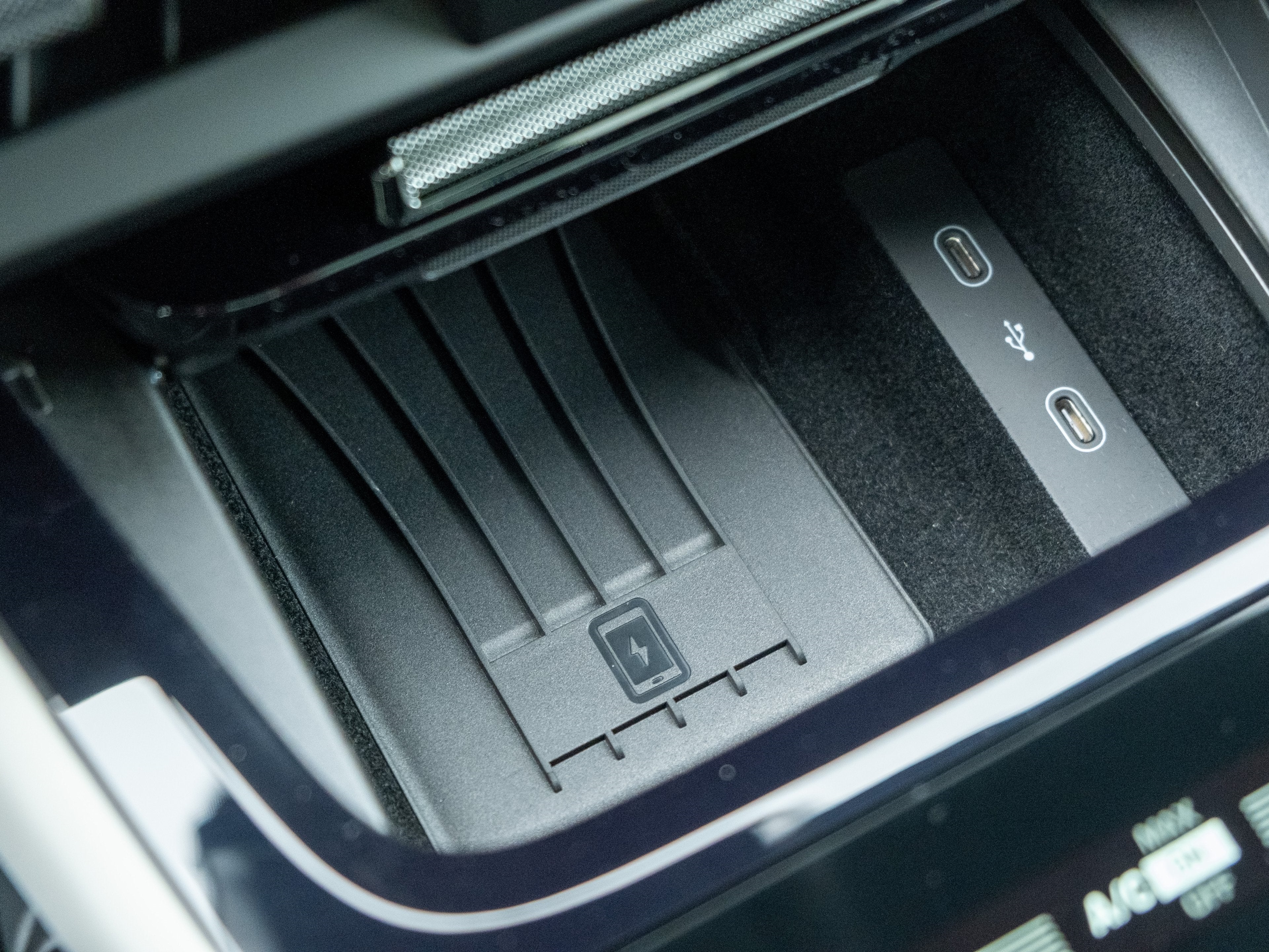 2026 Porsche Cayenne E-Hybrid Base