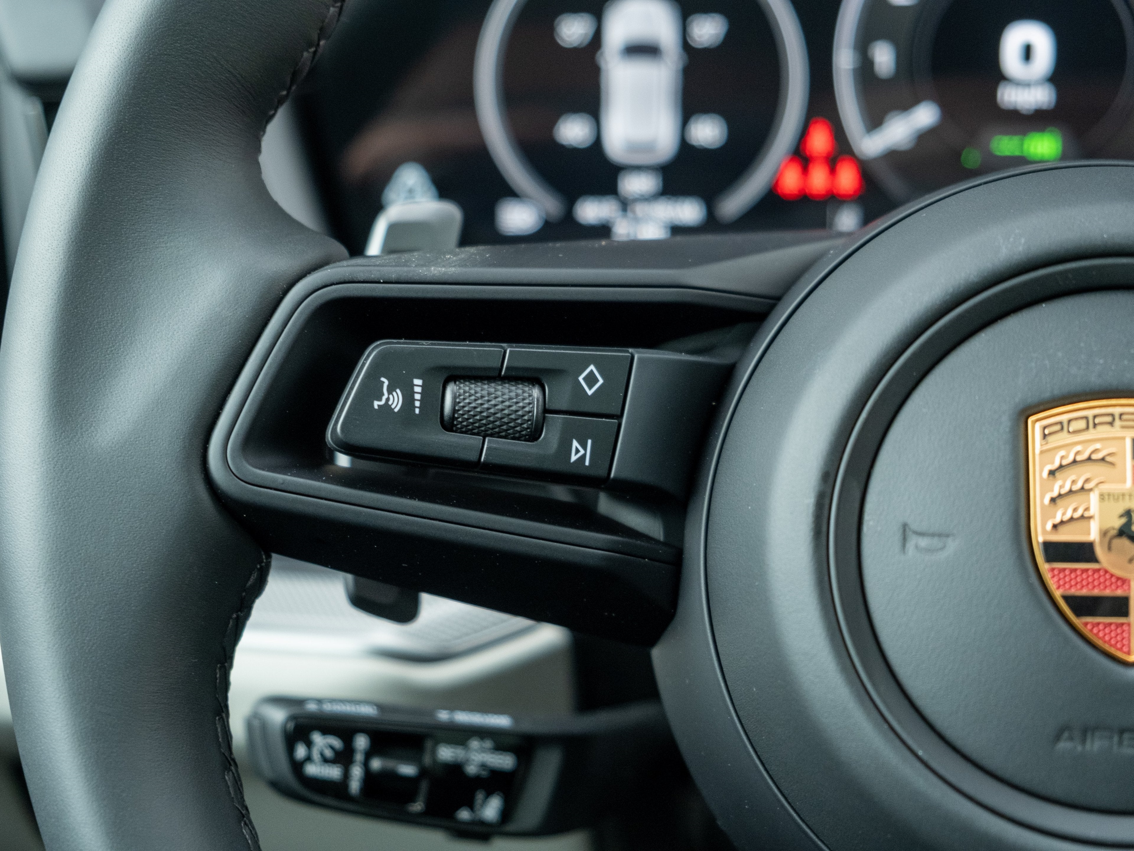 2026 Porsche Cayenne E-Hybrid Base