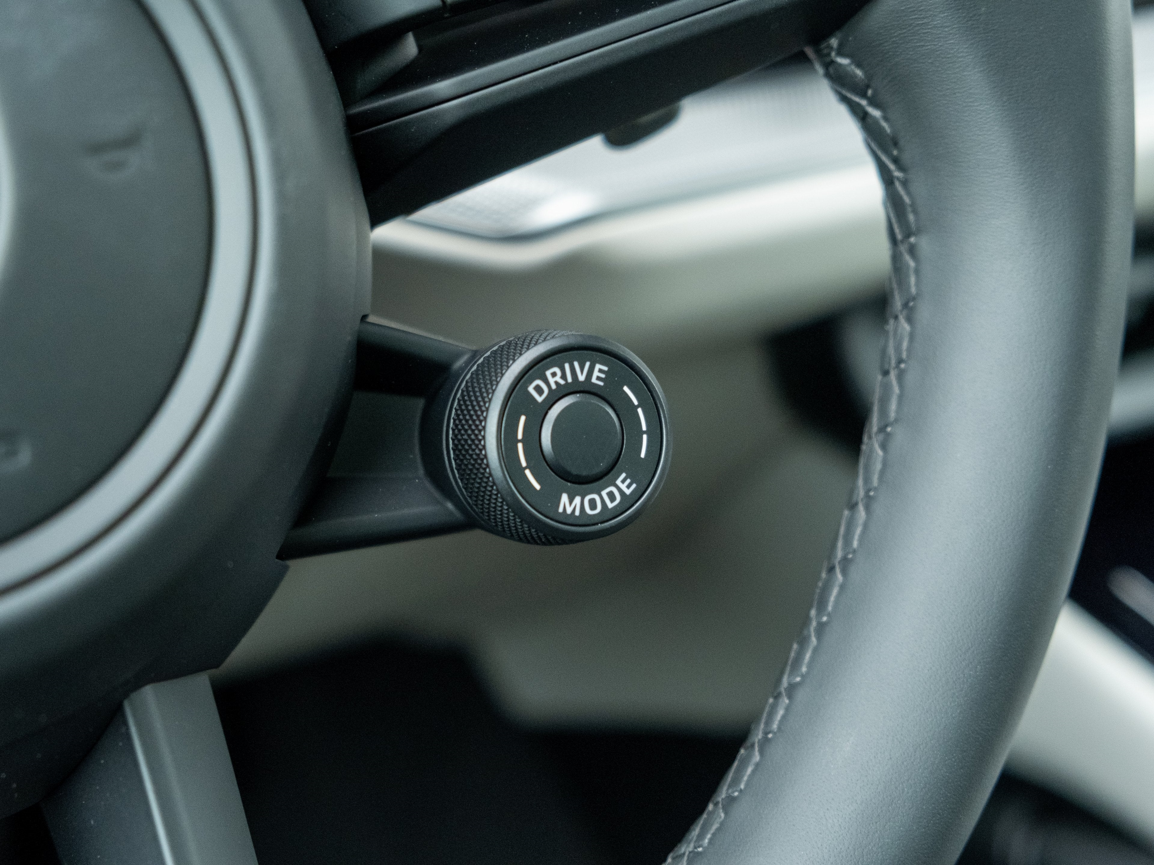 2026 Porsche Cayenne E-Hybrid Base