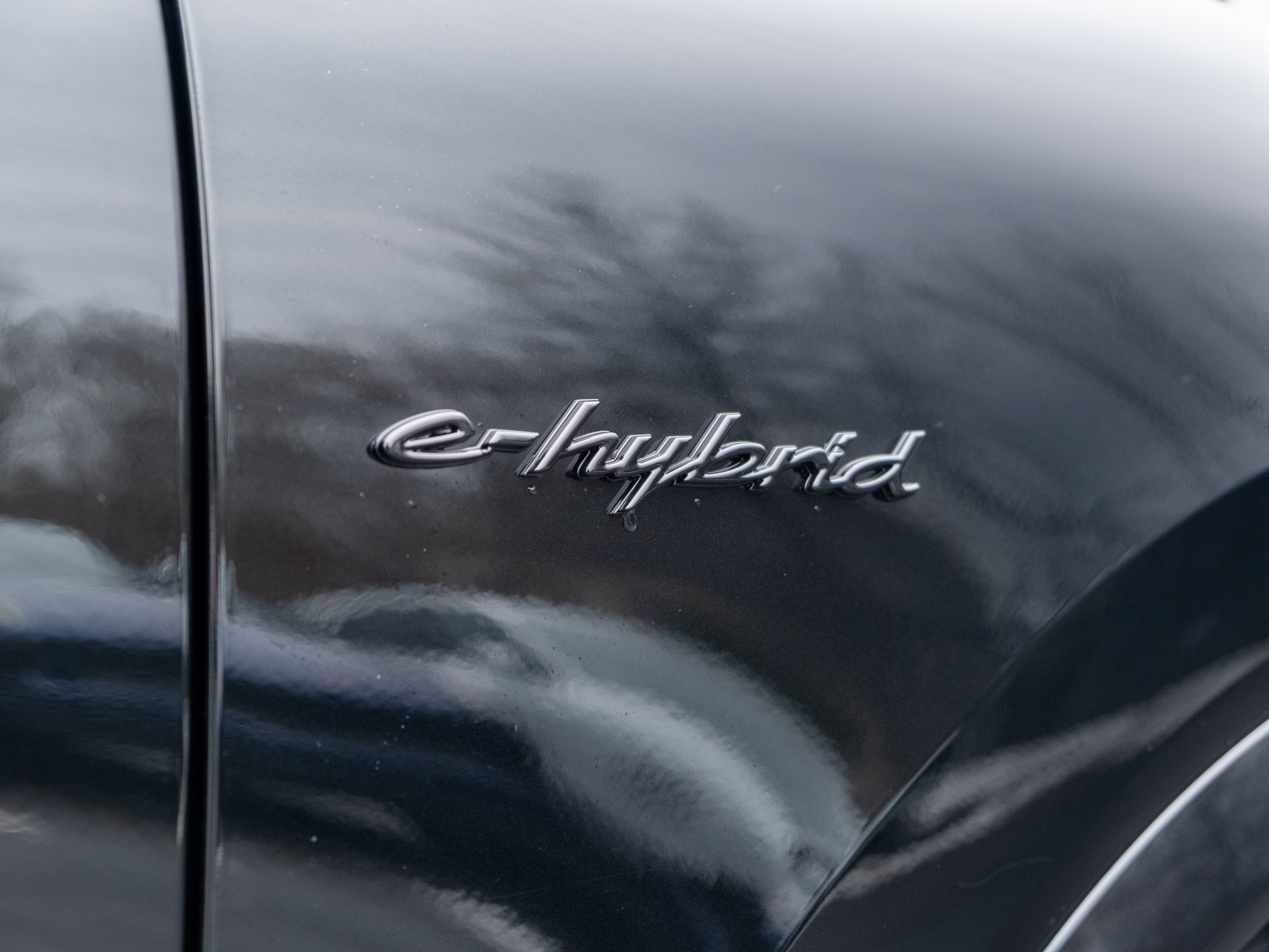 2026 Porsche Cayenne E-Hybrid Base