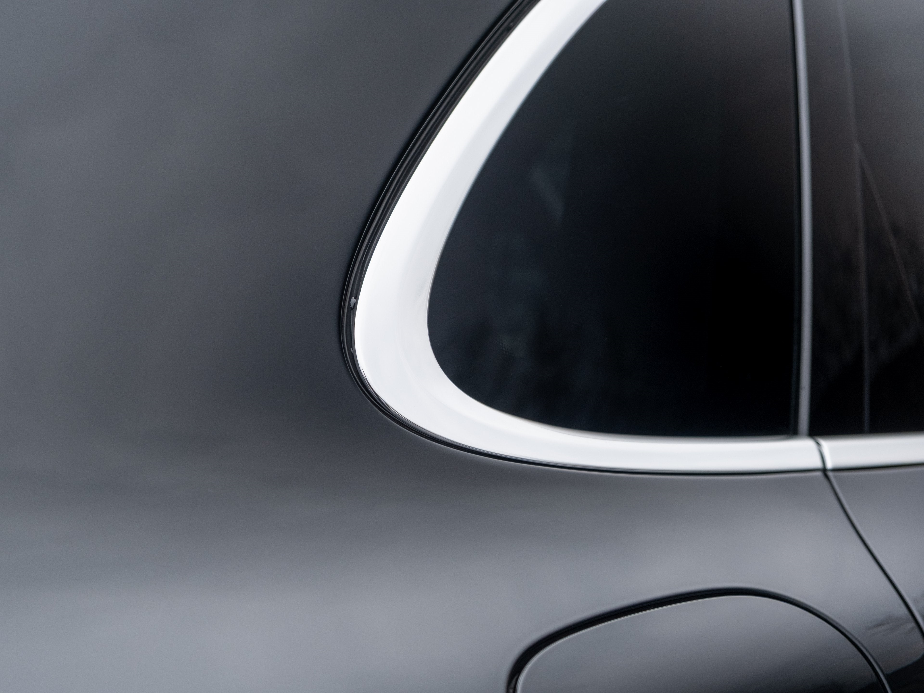 2026 Porsche Cayenne E-Hybrid Base