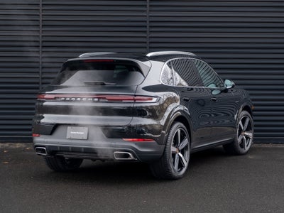 2026 Porsche Cayenne E-Hybrid Base