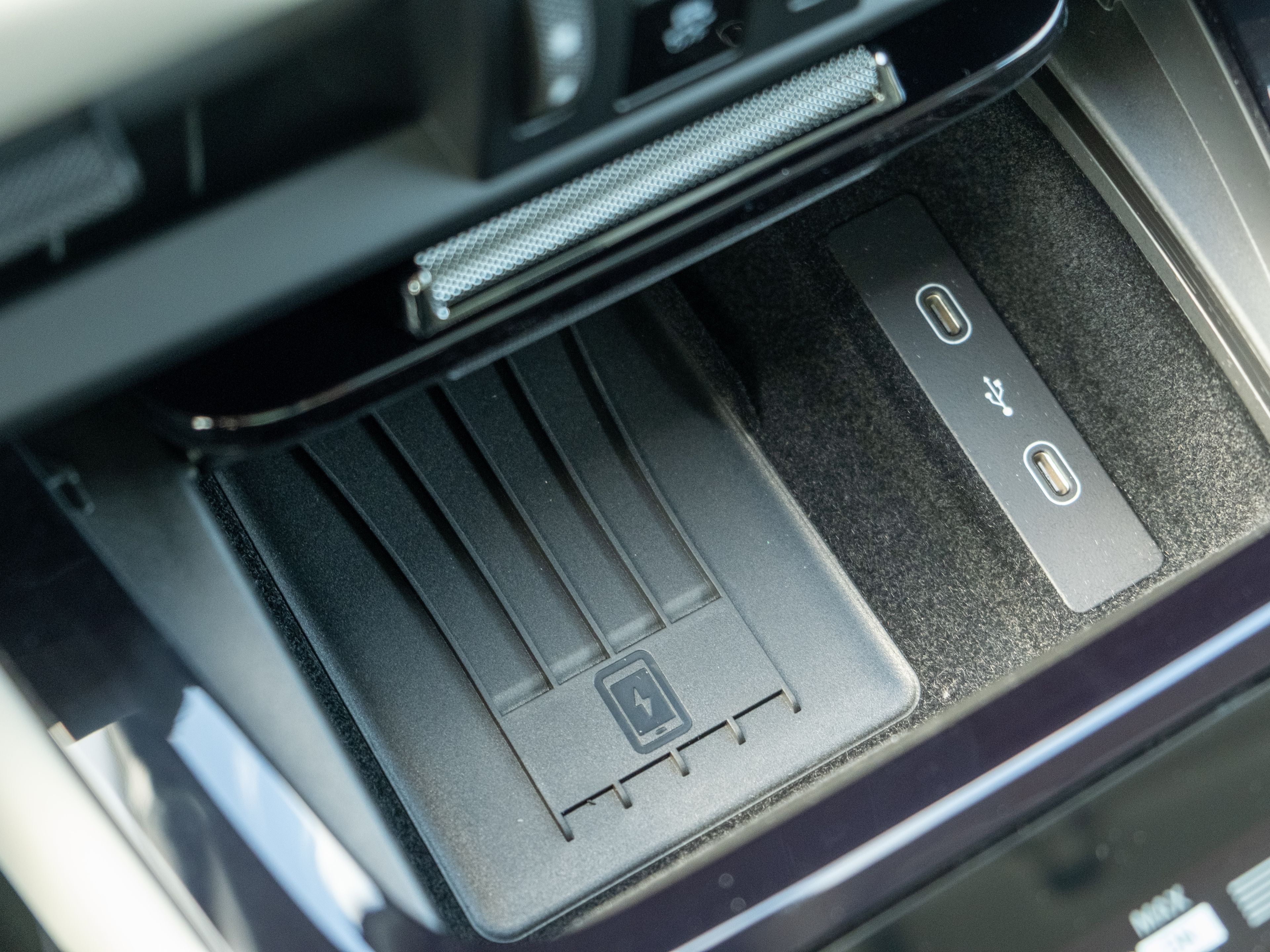 2026 Porsche Cayenne E-Hybrid Base