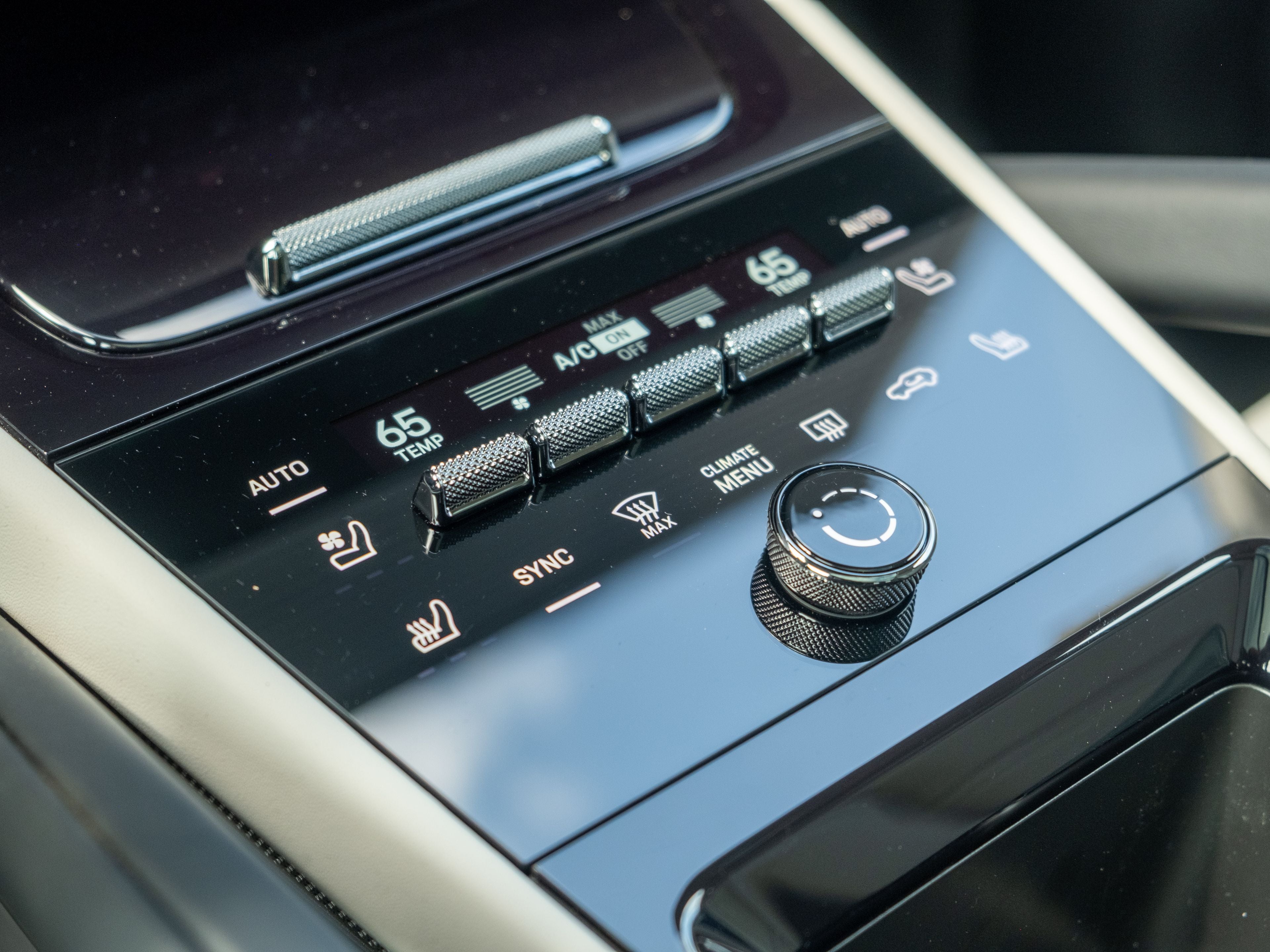 2026 Porsche Cayenne E-Hybrid Base