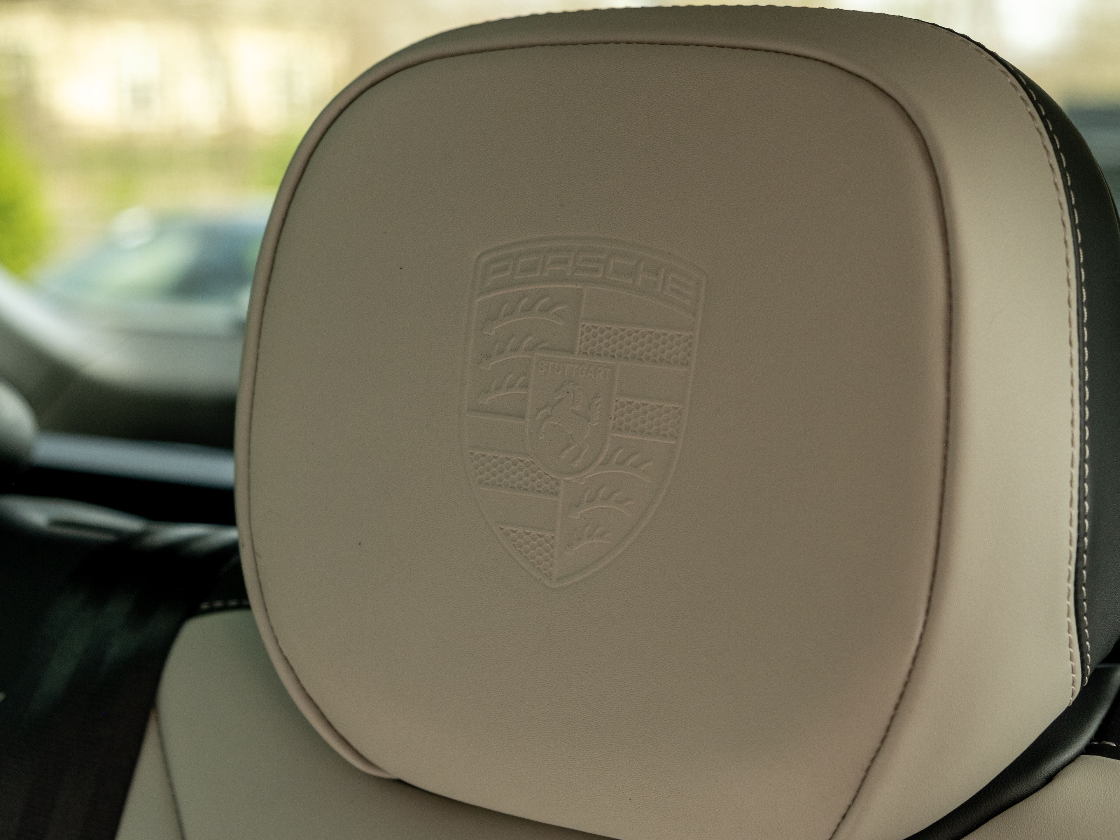 2026 Porsche Cayenne E-Hybrid Base