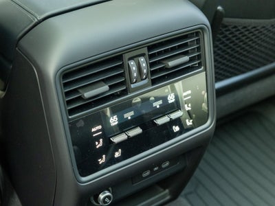 2026 Porsche Cayenne E-Hybrid Base