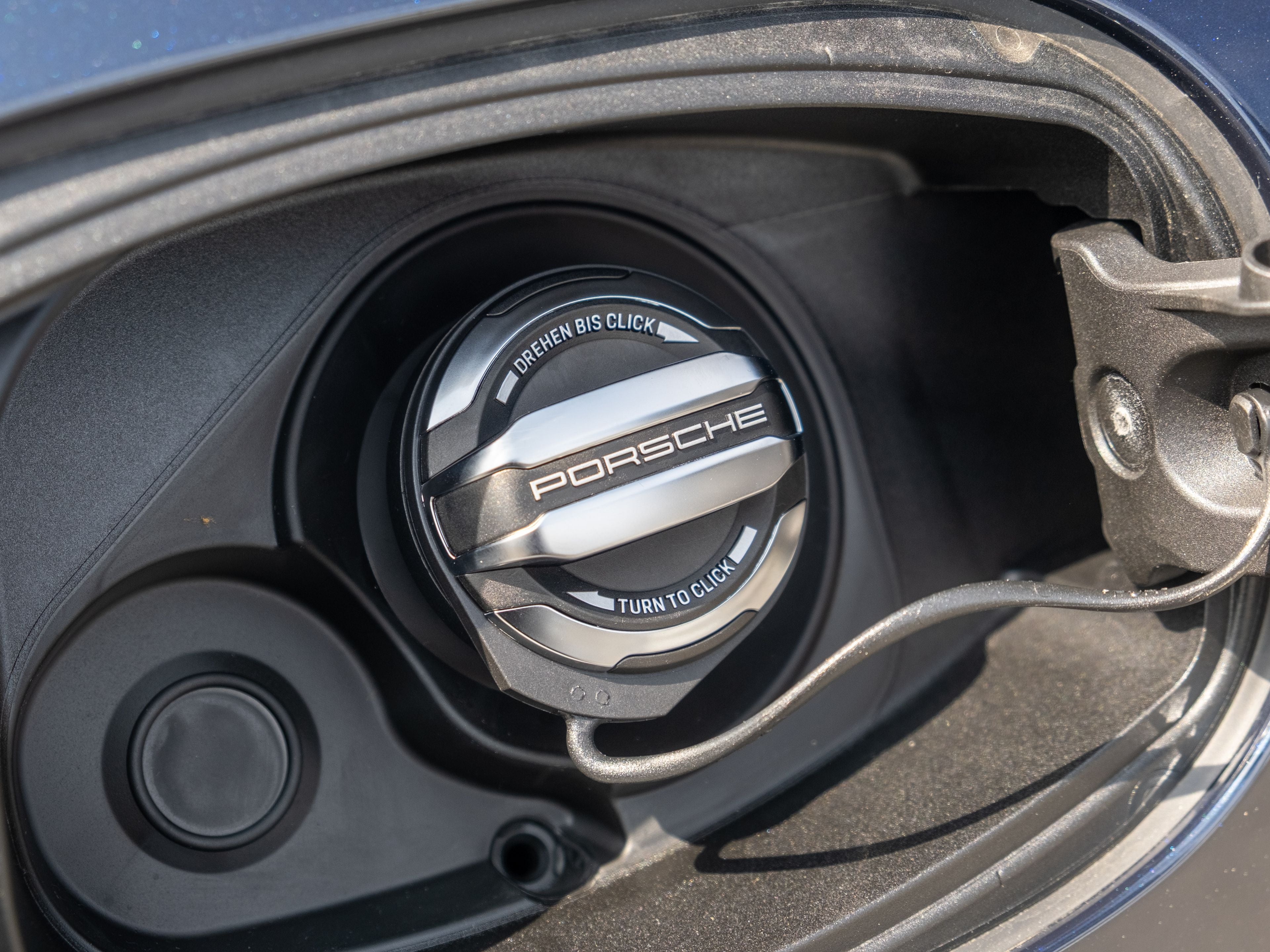 2026 Porsche Cayenne E-Hybrid Base