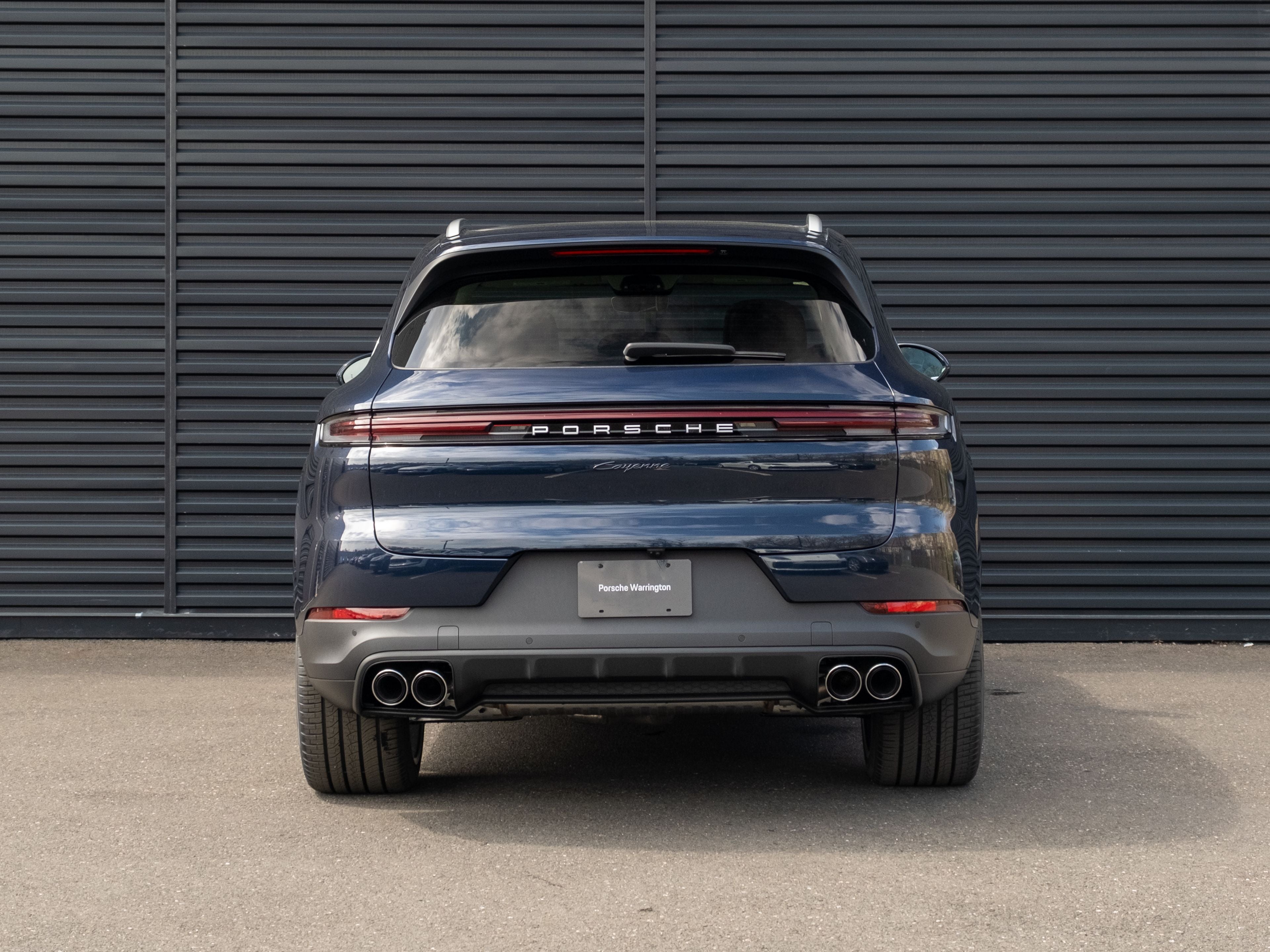 2026 Porsche Cayenne E-Hybrid Base