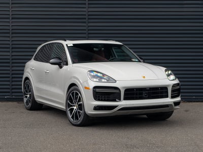 2023 Porsche Cayenne Turbo