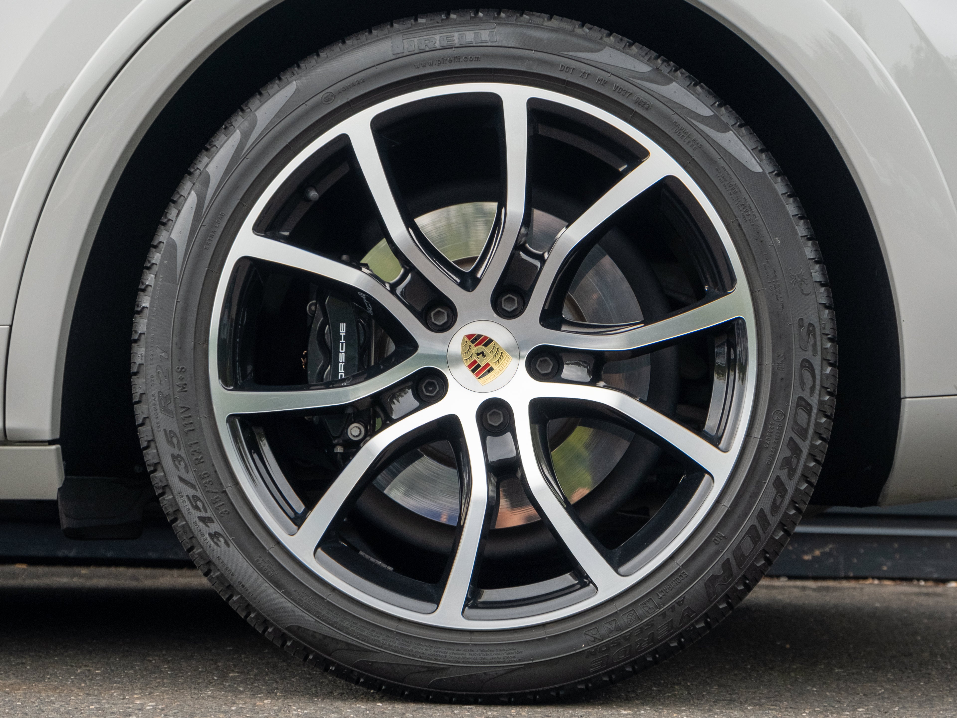 2023 Porsche Cayenne Turbo