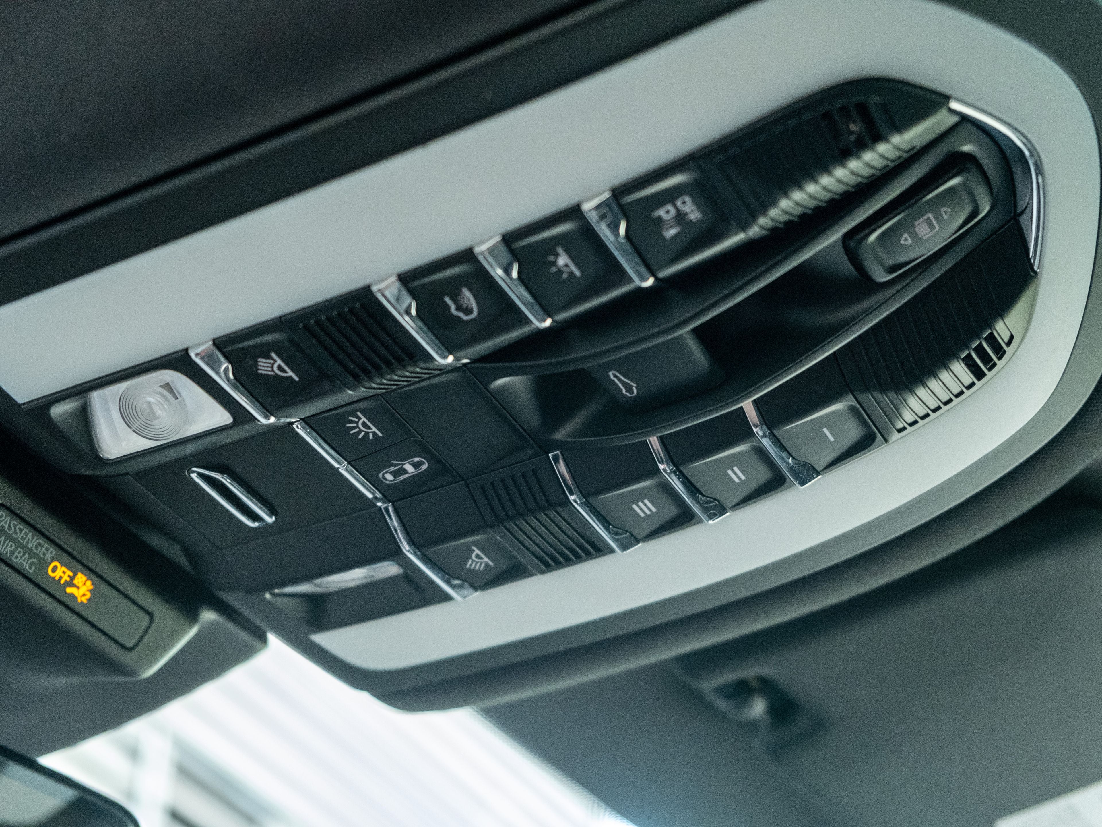 2023 Porsche Macan S