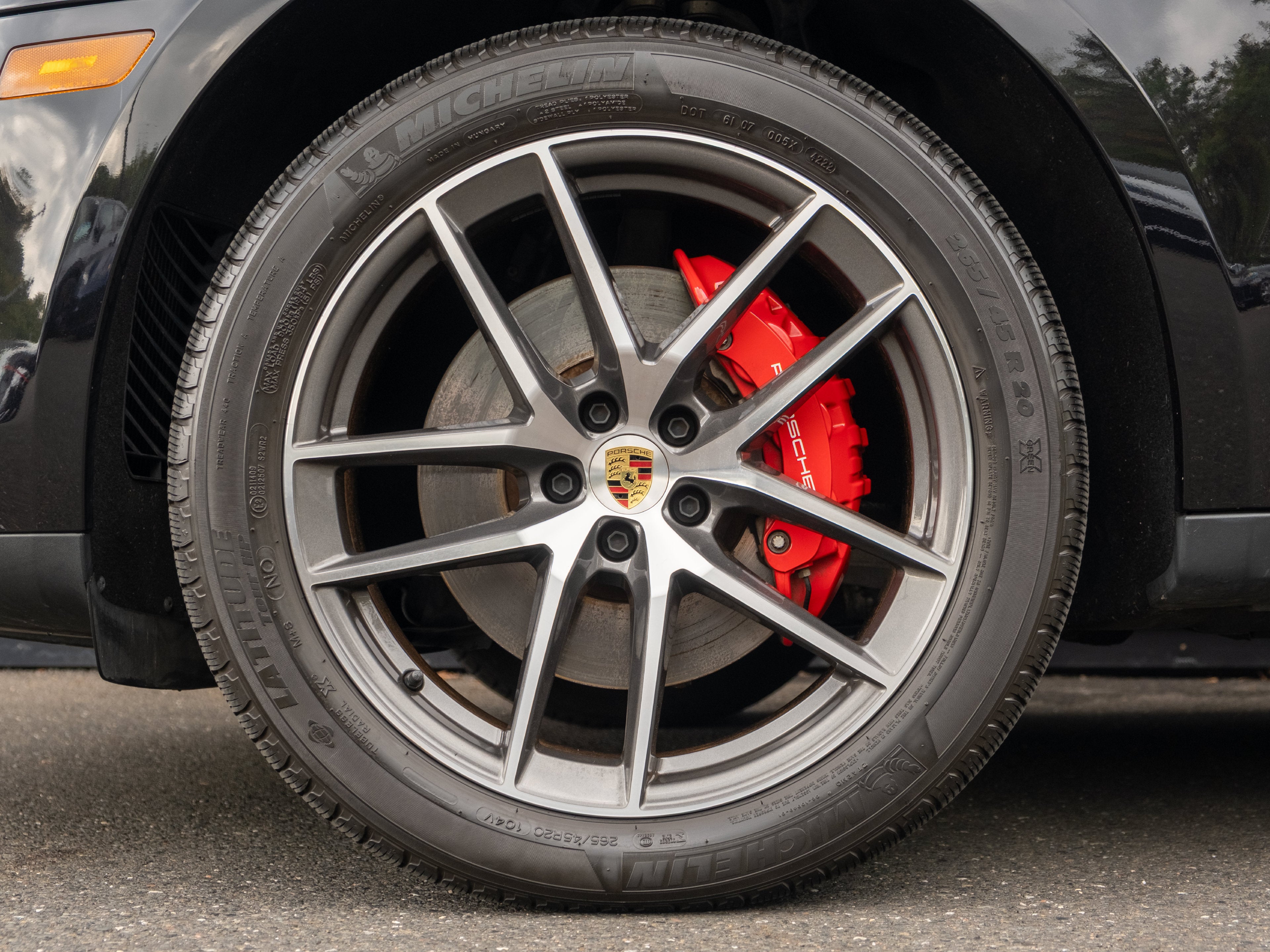 2023 Porsche Macan S
