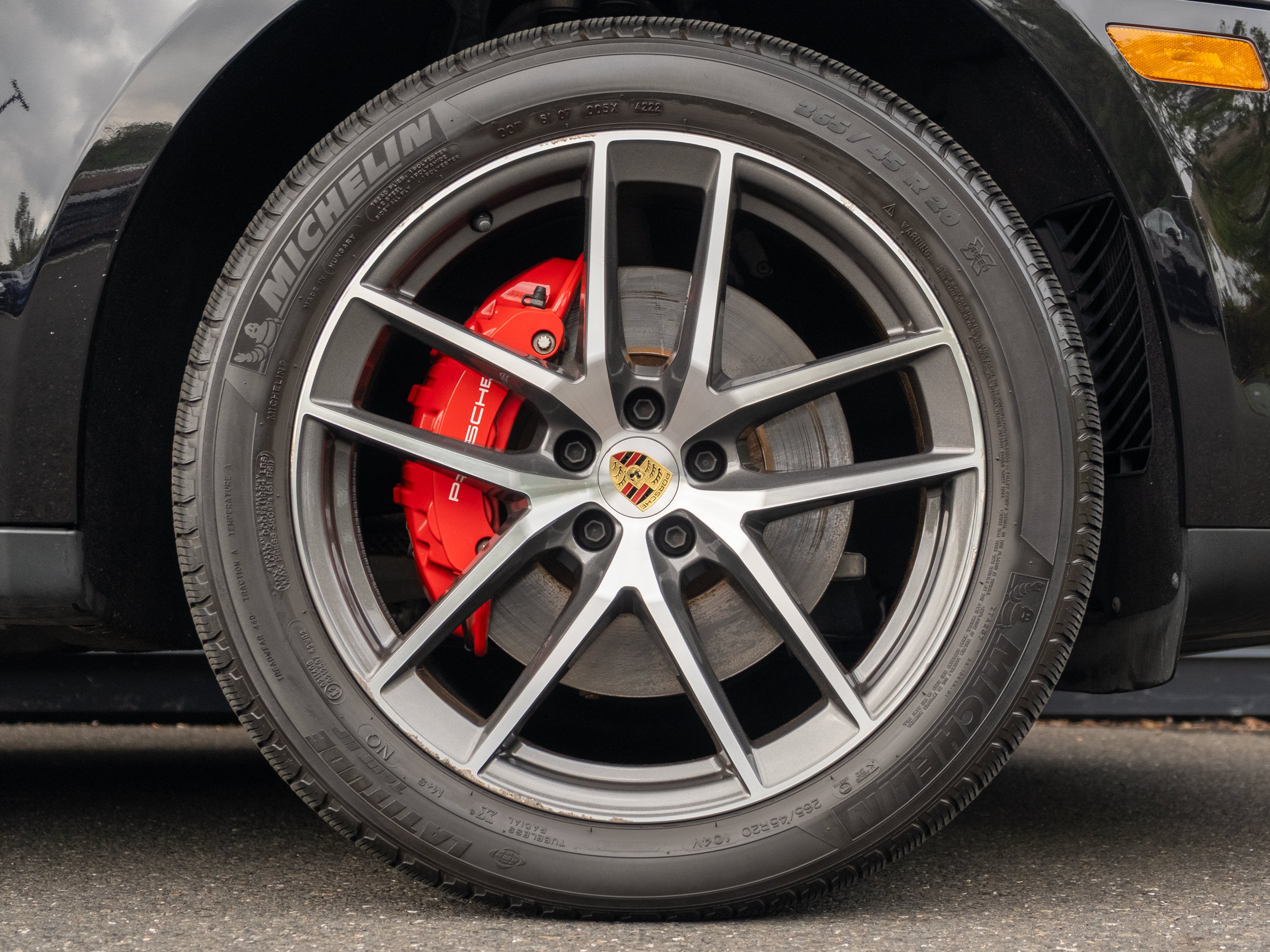 2023 Porsche Macan S