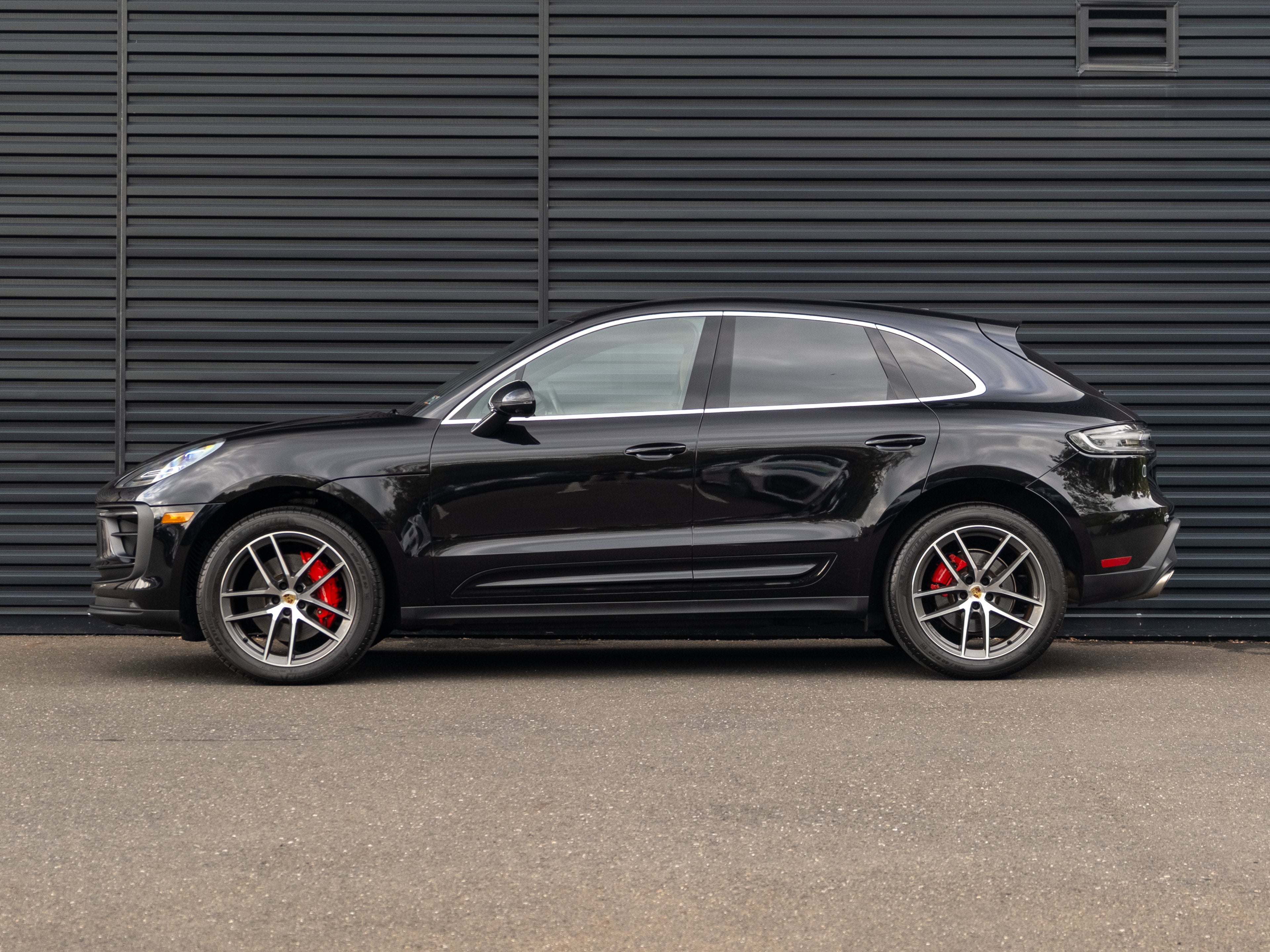 2023 Porsche Macan S
