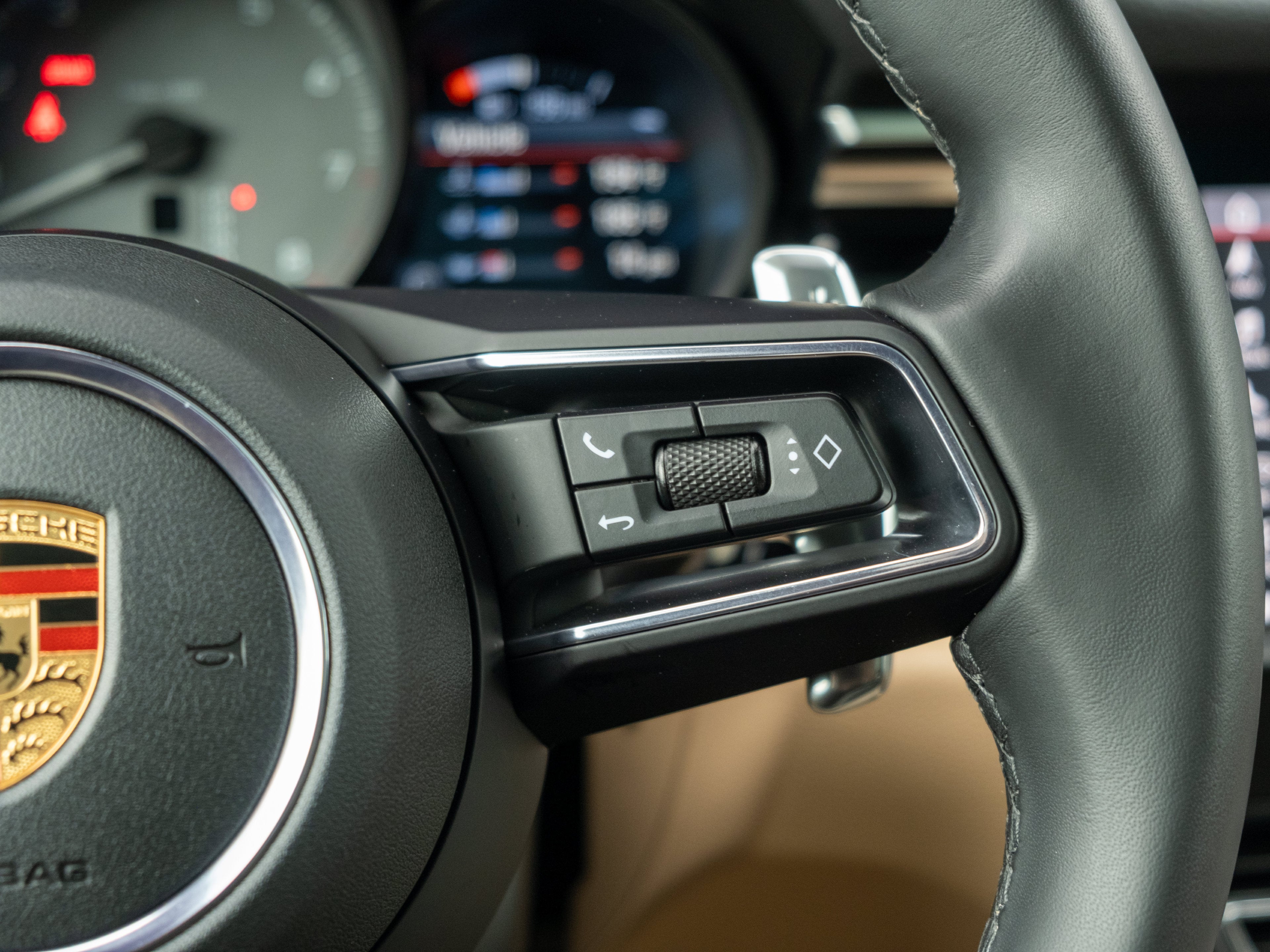 2023 Porsche Macan S