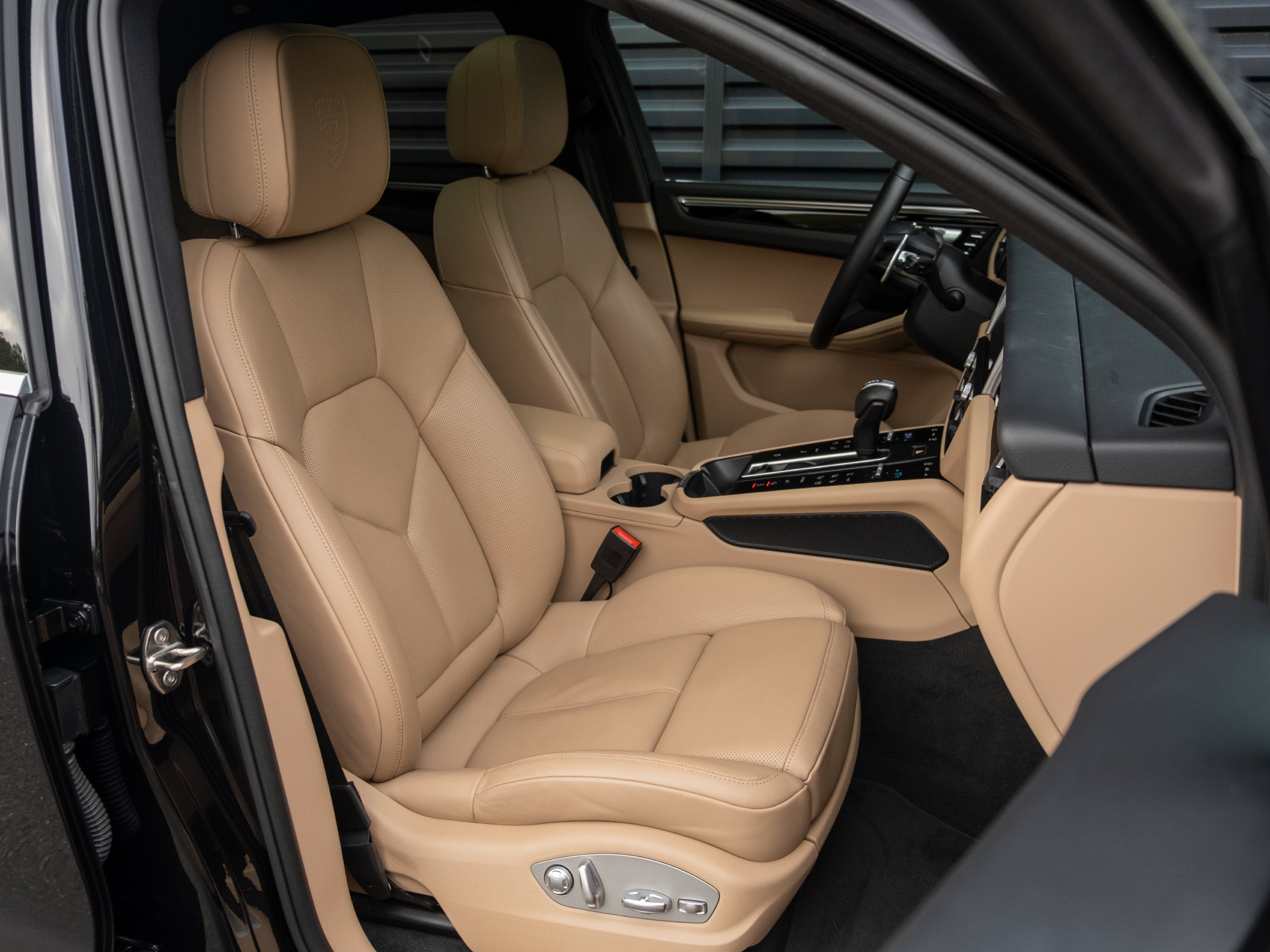 2023 Porsche Macan S