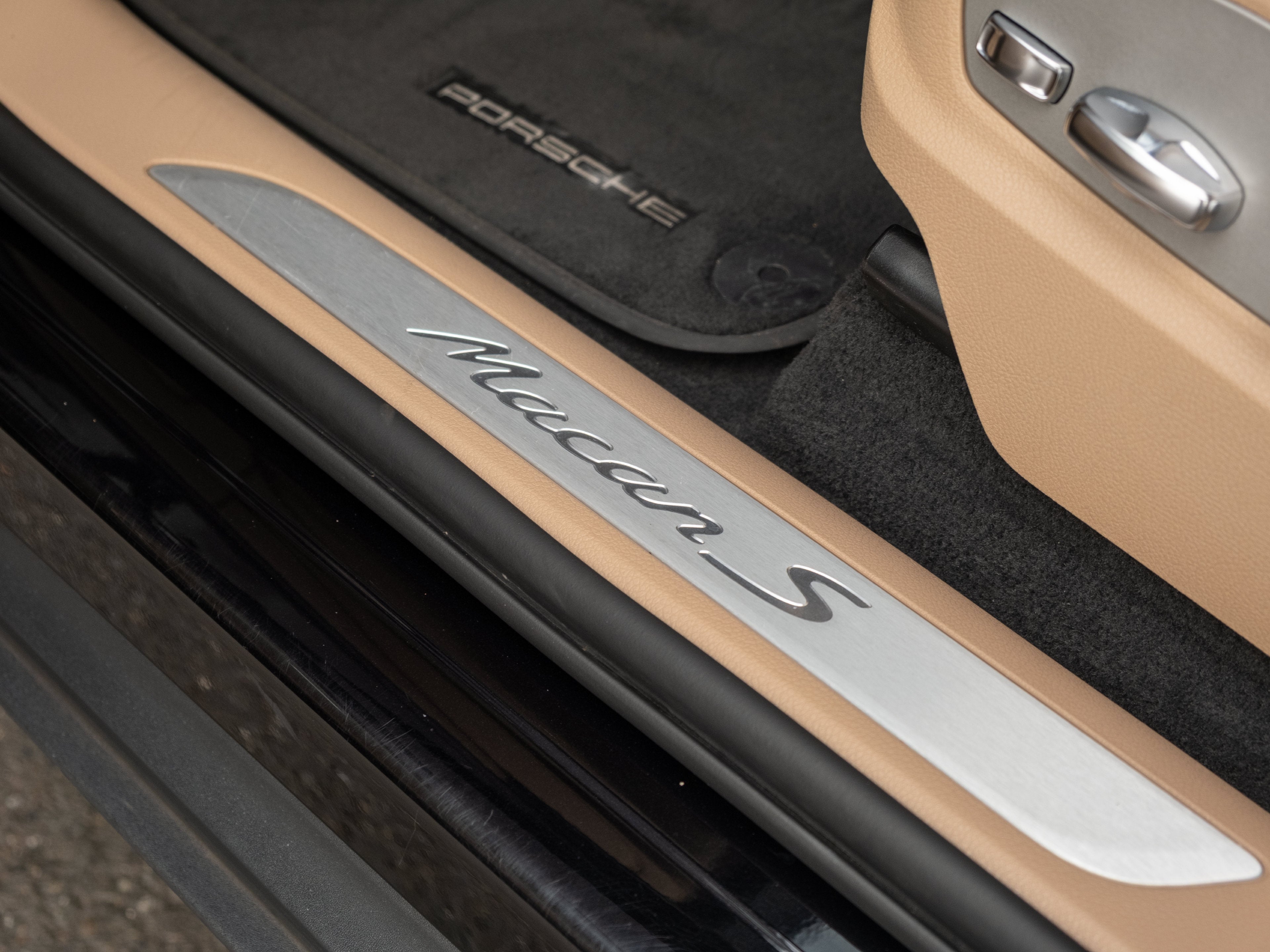2023 Porsche Macan S