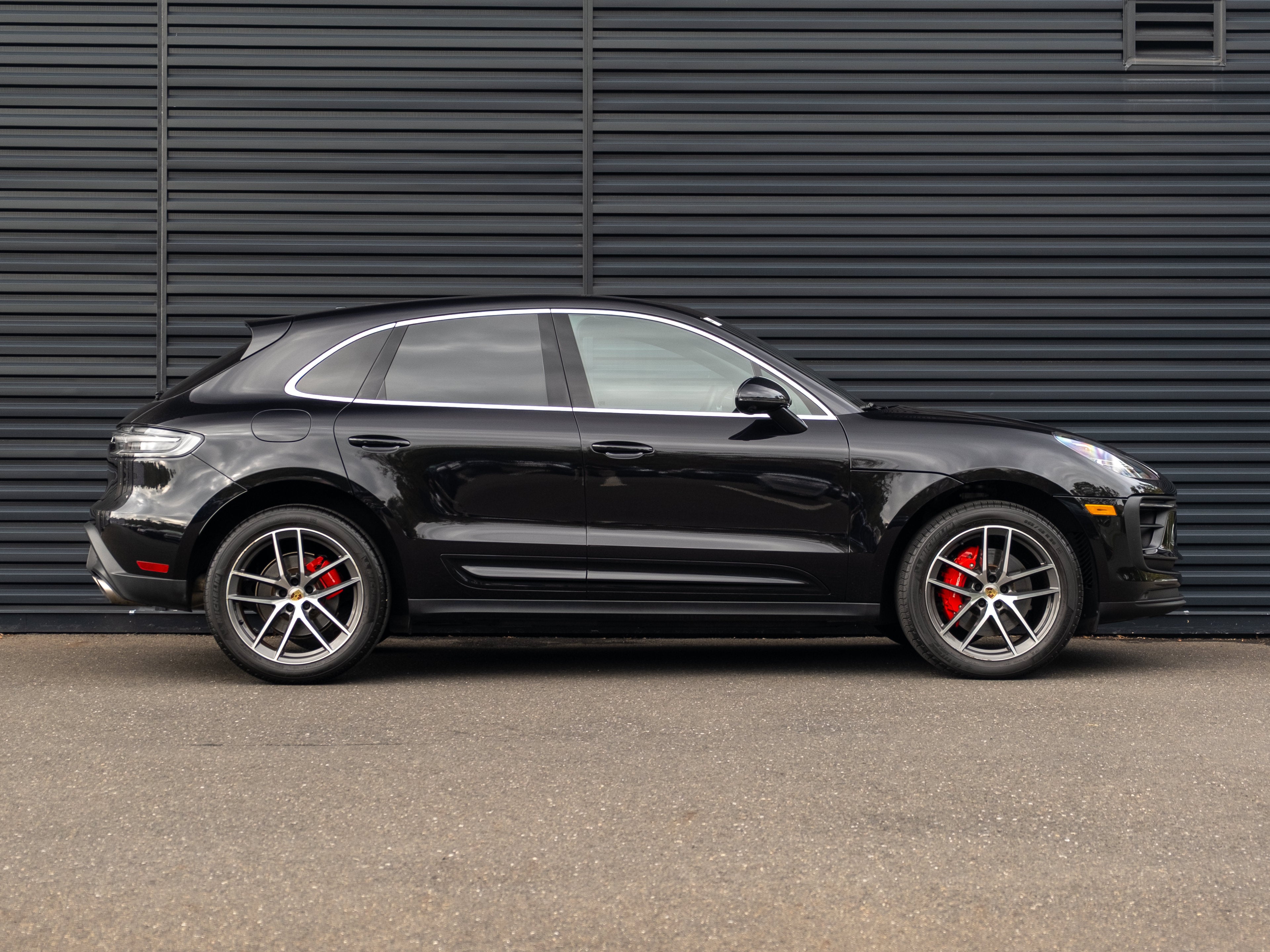 2023 Porsche Macan S