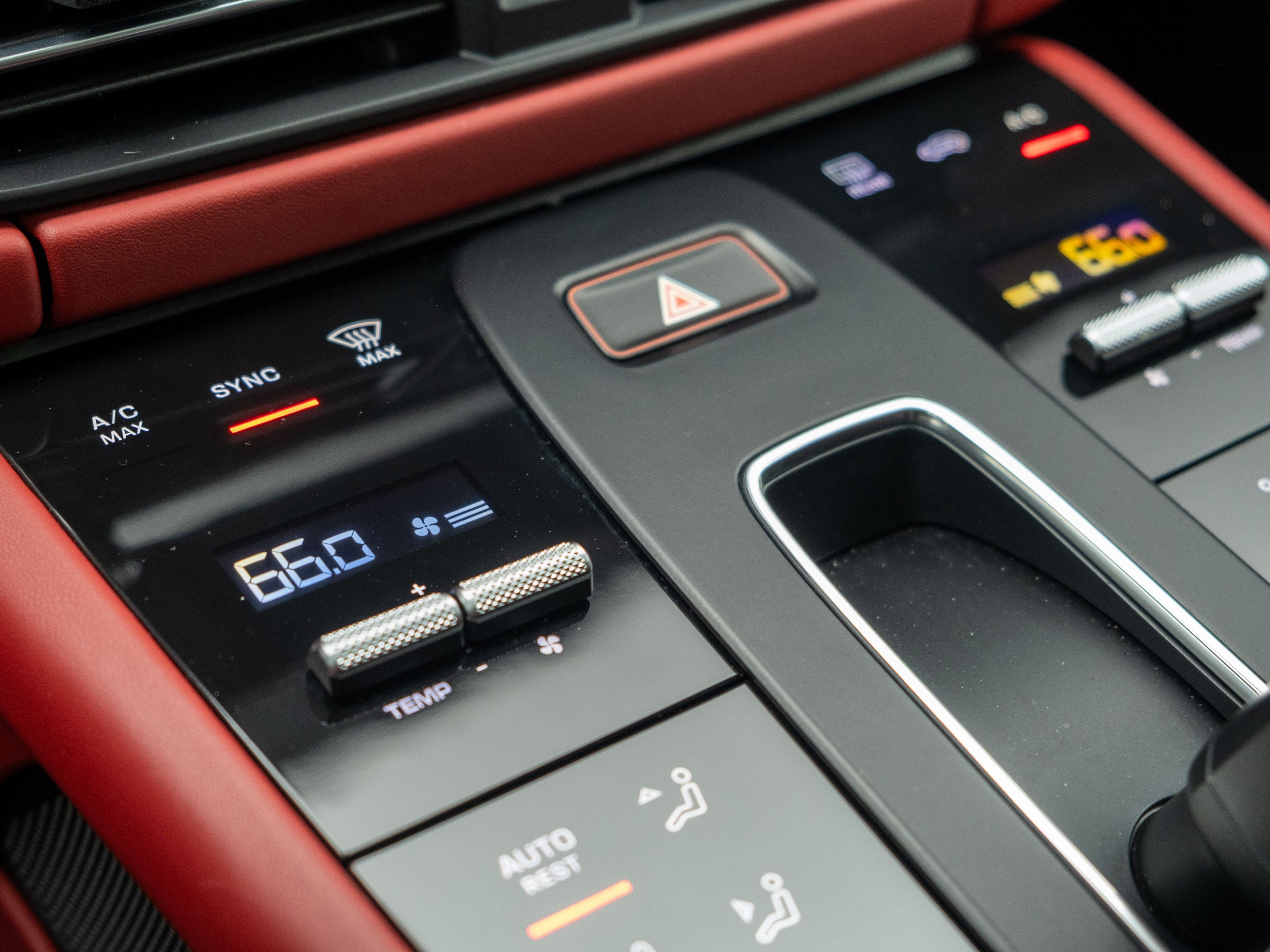 2024 Porsche Macan S