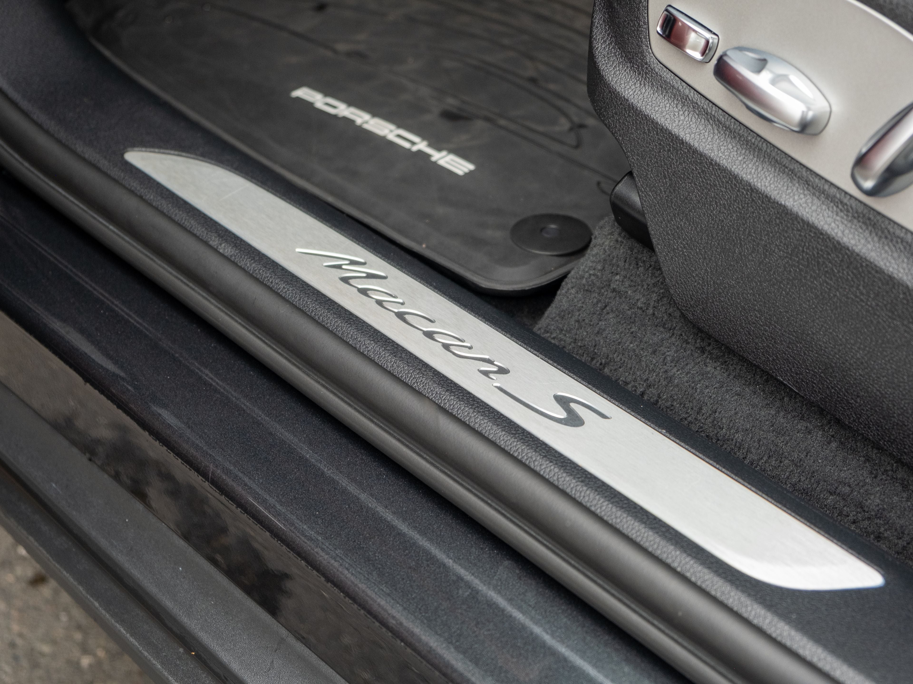 2024 Porsche Macan S