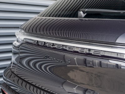 2026 Porsche Macan S