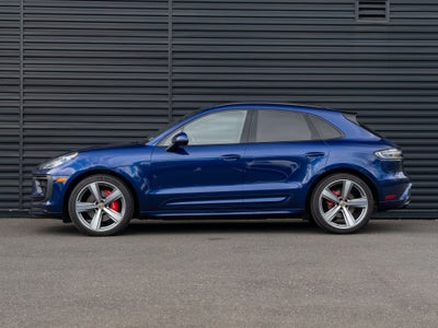 2022 Porsche Macan S