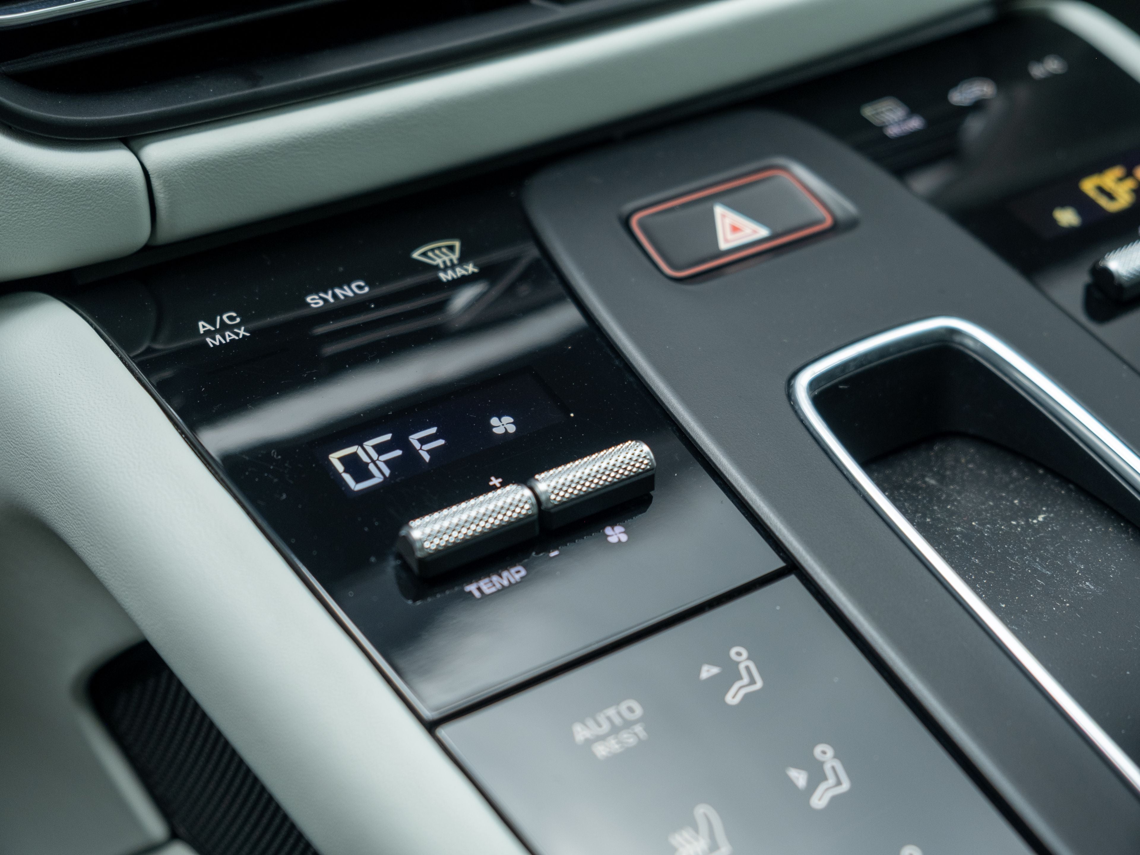 2022 Porsche Macan S