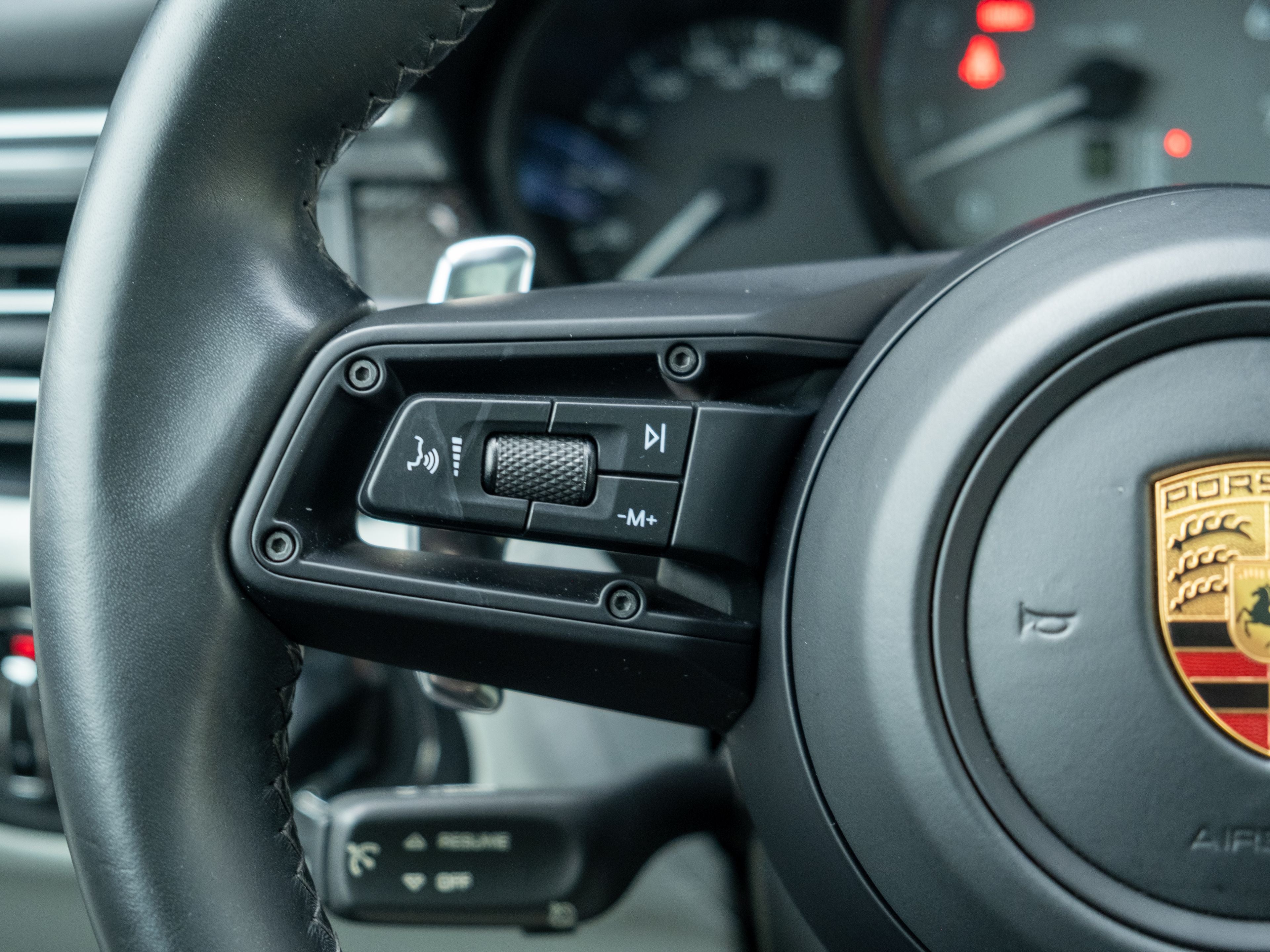 2022 Porsche Macan S