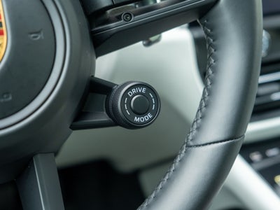 2022 Porsche Macan S